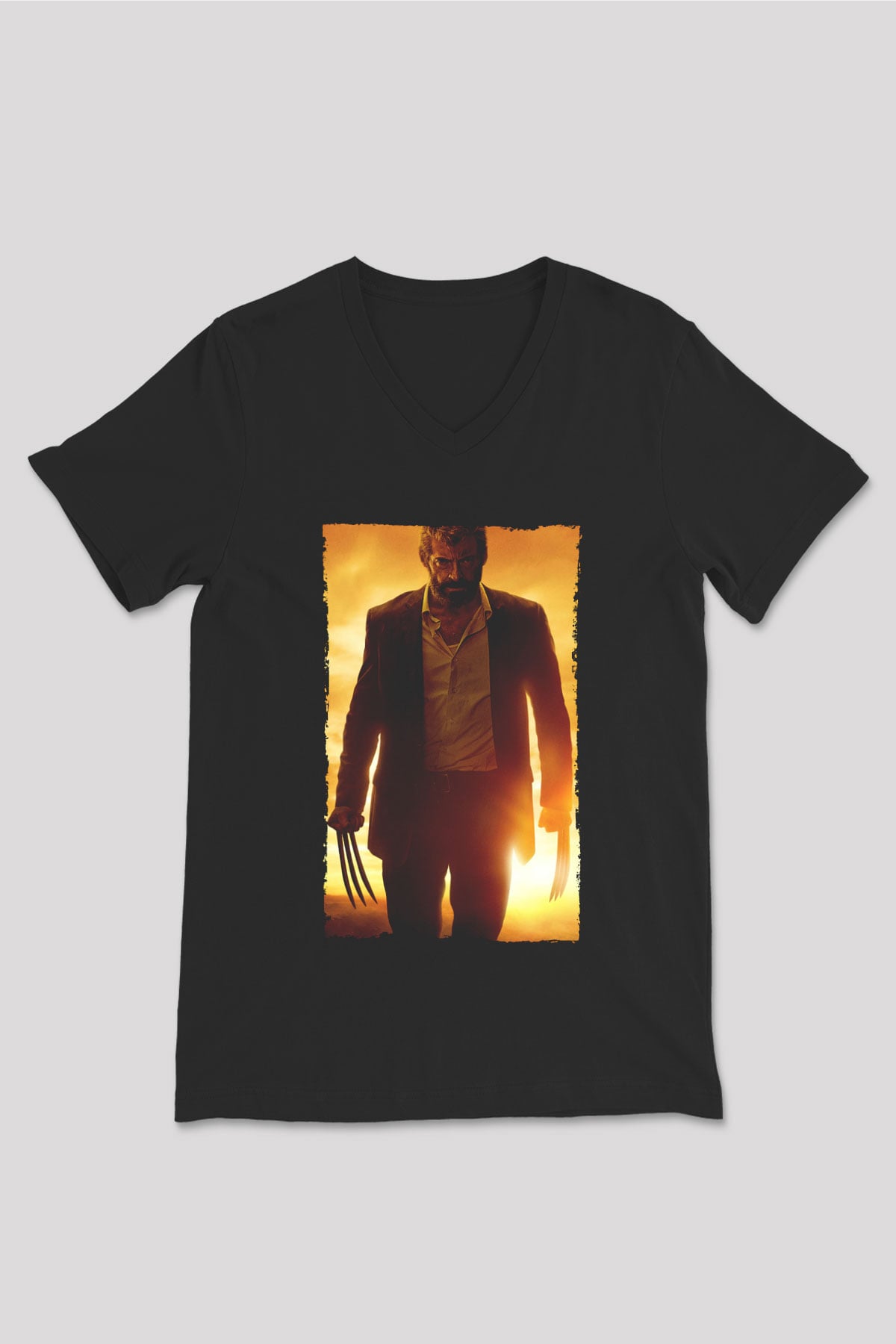 Unisex Logan Baskılı Siyah V Yaka Tişört
