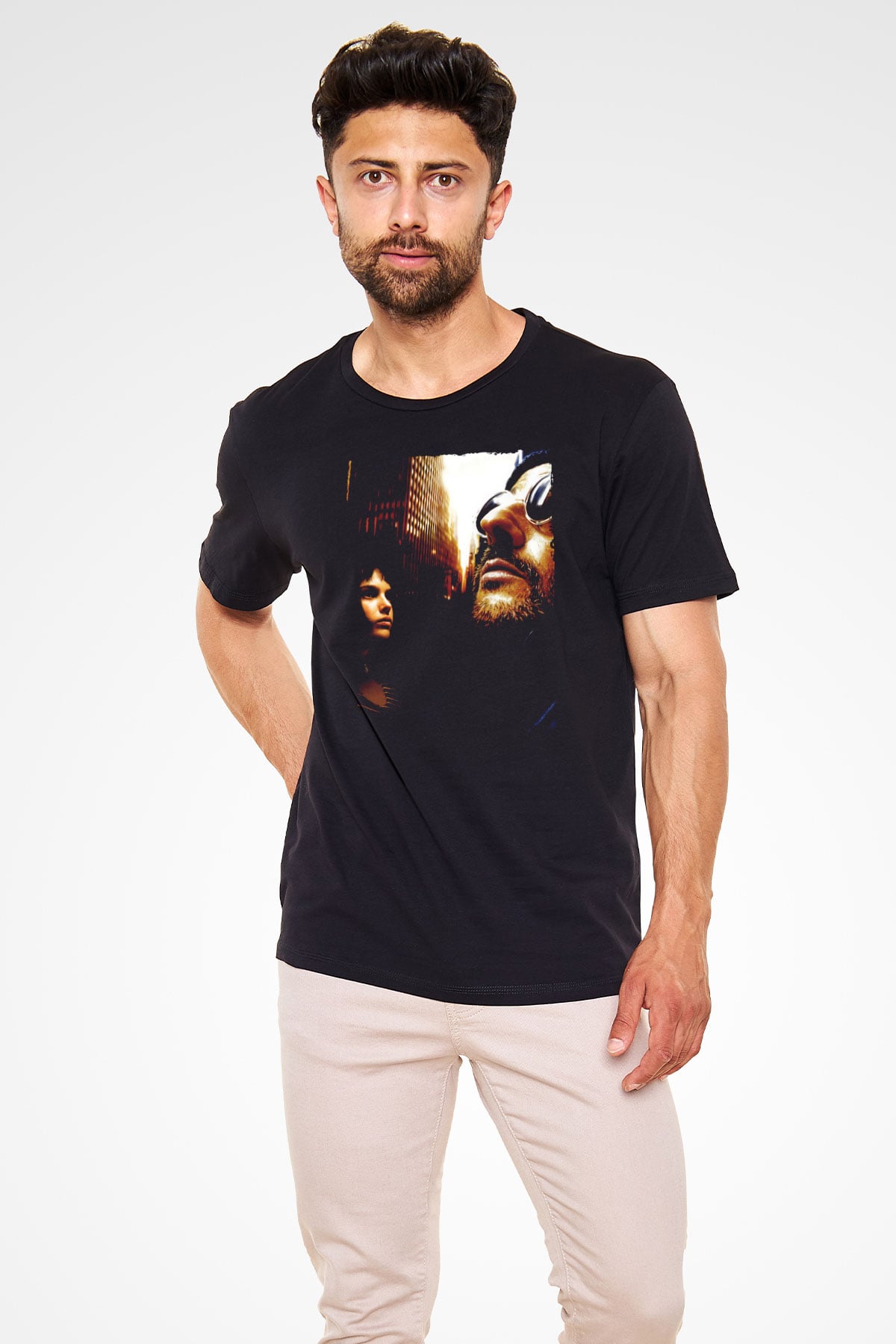 Unisex Sevginin Gücü (Léon) Baskılı Siyah Tshirt