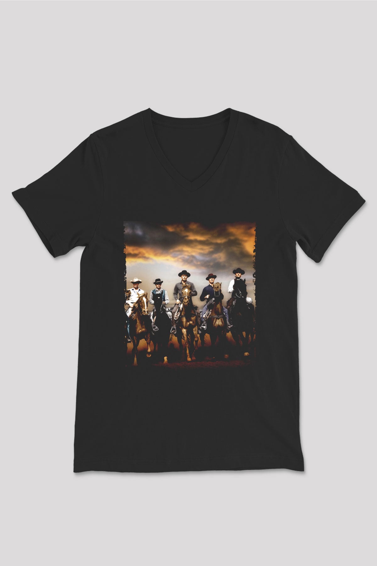 Unisex The Magnificent Seven Baskılı Siyah V Yaka T-shirt