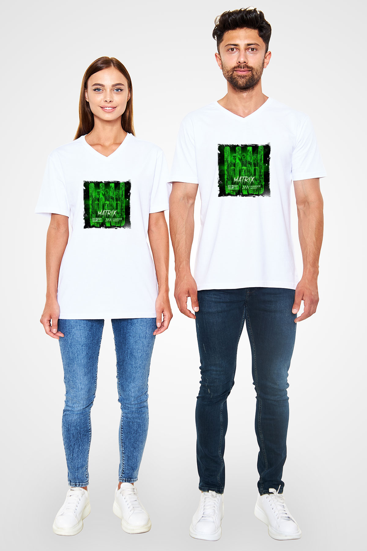 W&W Baskılı Beyaz V Yaka Unisex Tişört