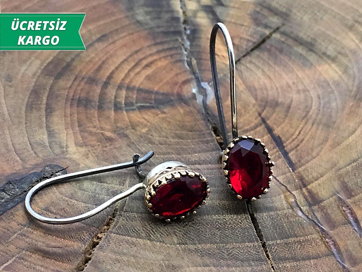 925 Ayar Gümüş Yakut Taşlı Oval Model Otantik Bayan Küpe