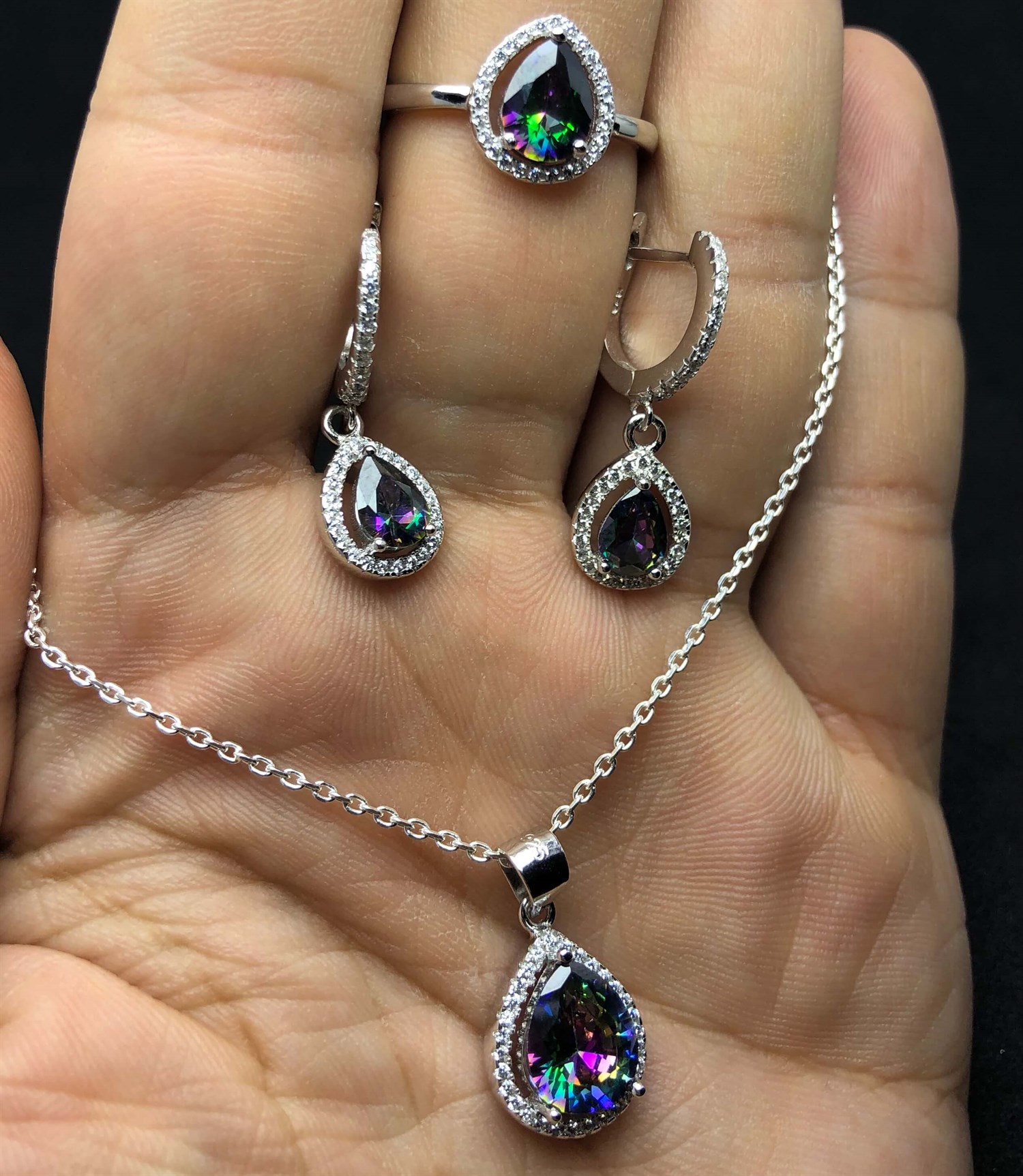 Mistik Topaz Taşlı 925 Ayar Damla Model Bayan Gümüş Set