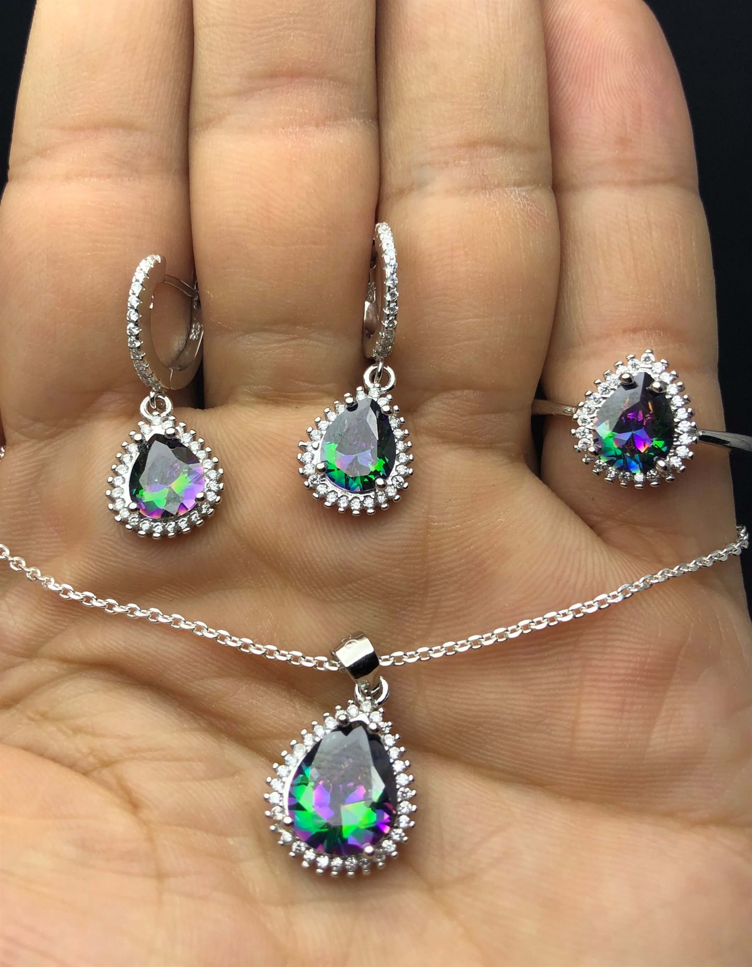 Mistik Topaz Taşlı 925 Ayar Damla Model Bayan Gümüş Set