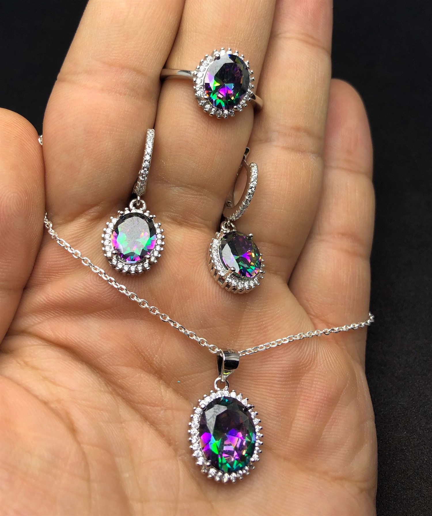 Mistik Topaz Taşlı 925 Ayar Oval Model Bayan Gümüş Set