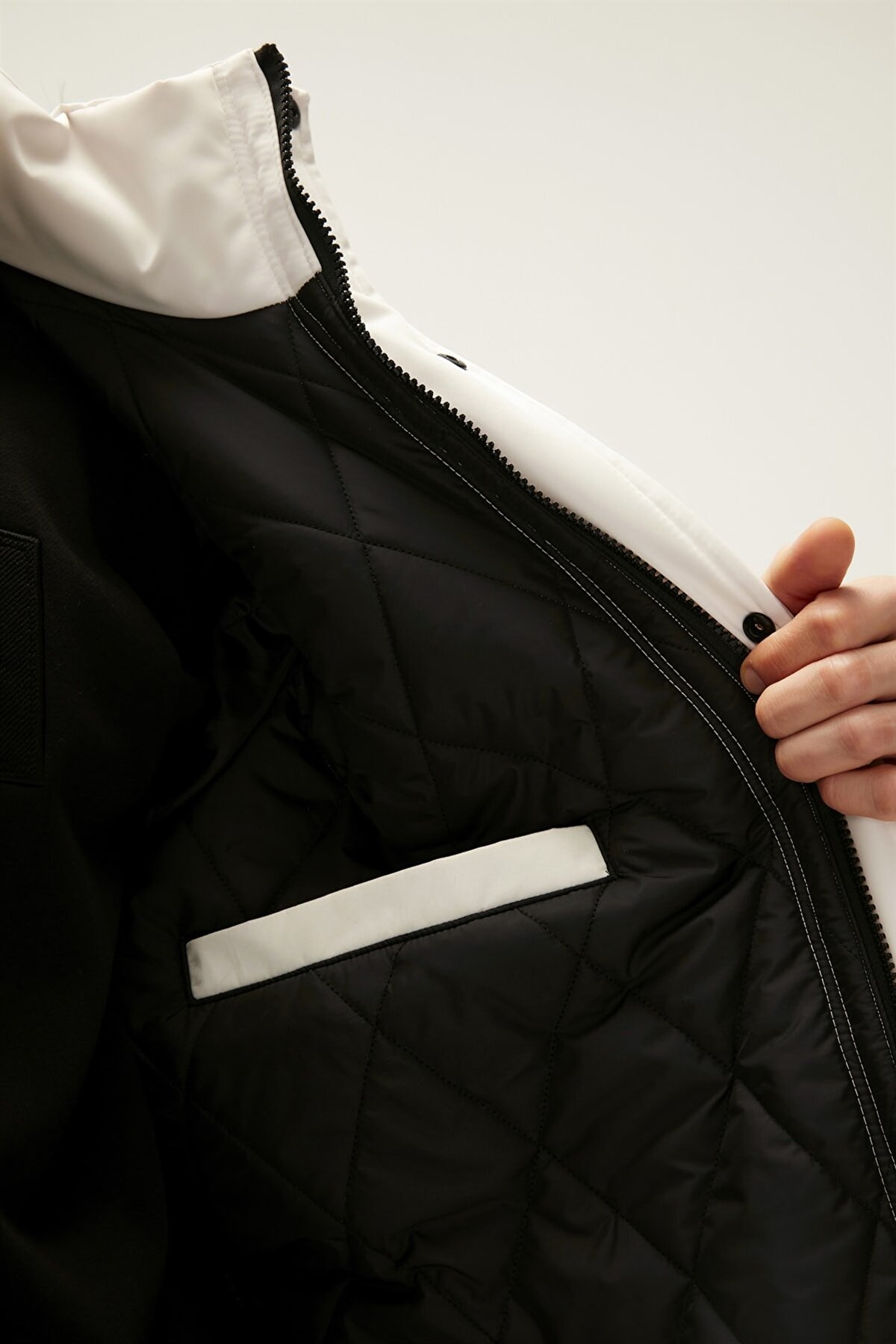 BAD BEARMontBad Bear  Erkek  Mont Kaban Rock Rabbit Erkek Mont 22.02.13.004BEYAZ