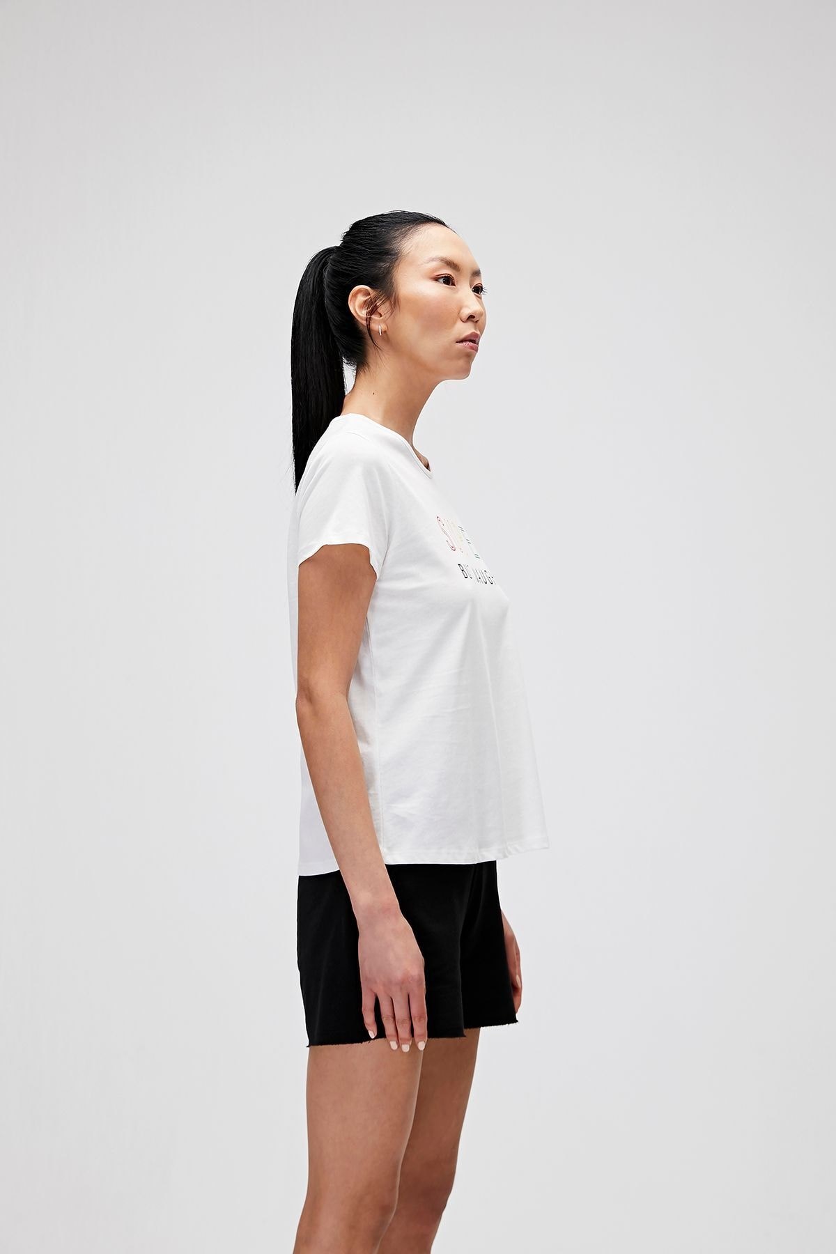 BAD BEARTişörtBad Bear Super Tee Kadın Tişört 21.03.07.009Off-White