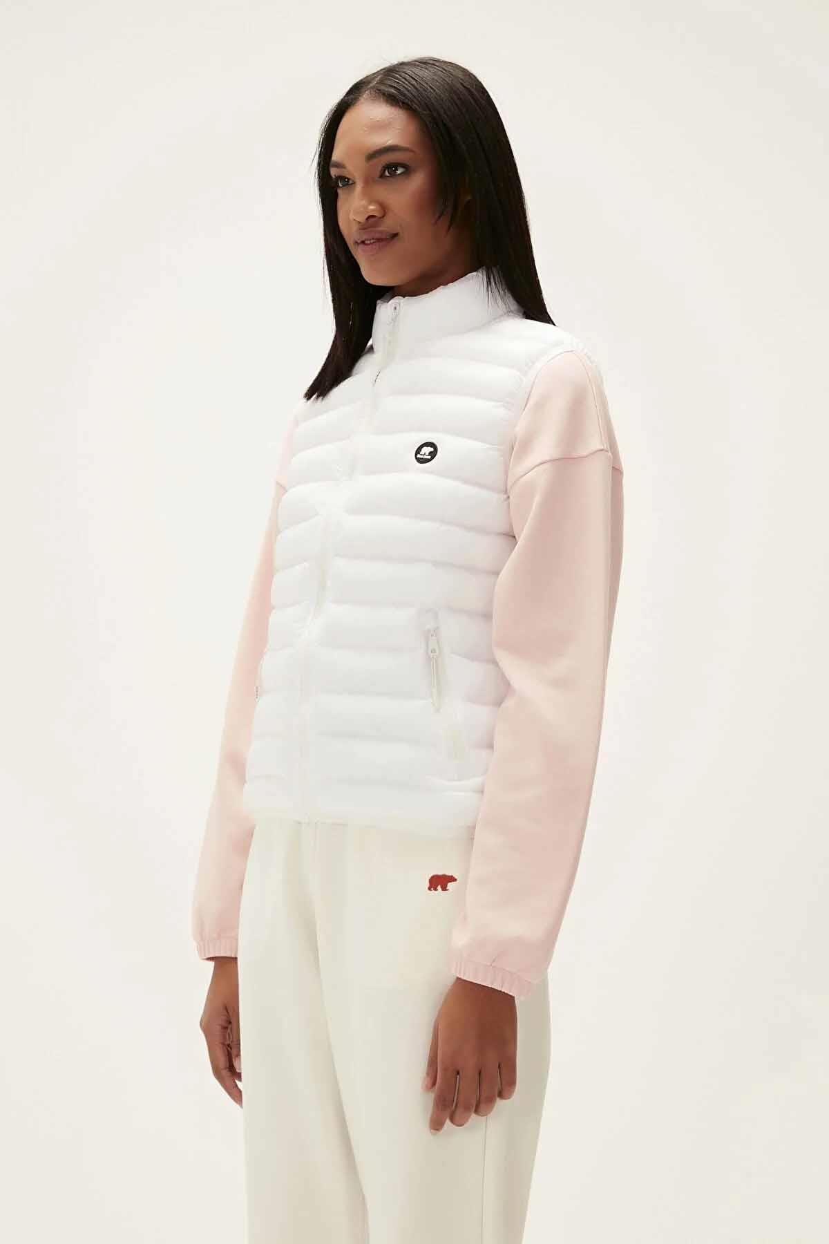 BAD BEARYelekBad Bear Kadın Yelek Turner Kadın Yelek 22.04.17.001BEYAZ