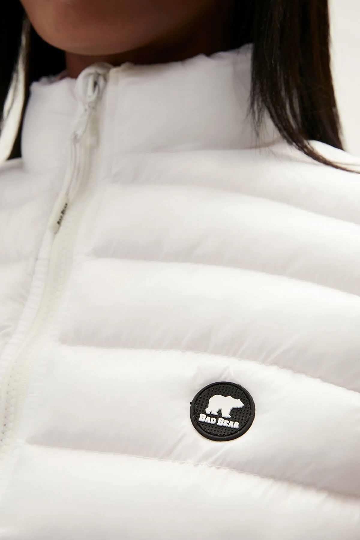 BAD BEARYelekBad Bear Kadın Yelek Turner Kadın Yelek 22.04.17.001BEYAZ