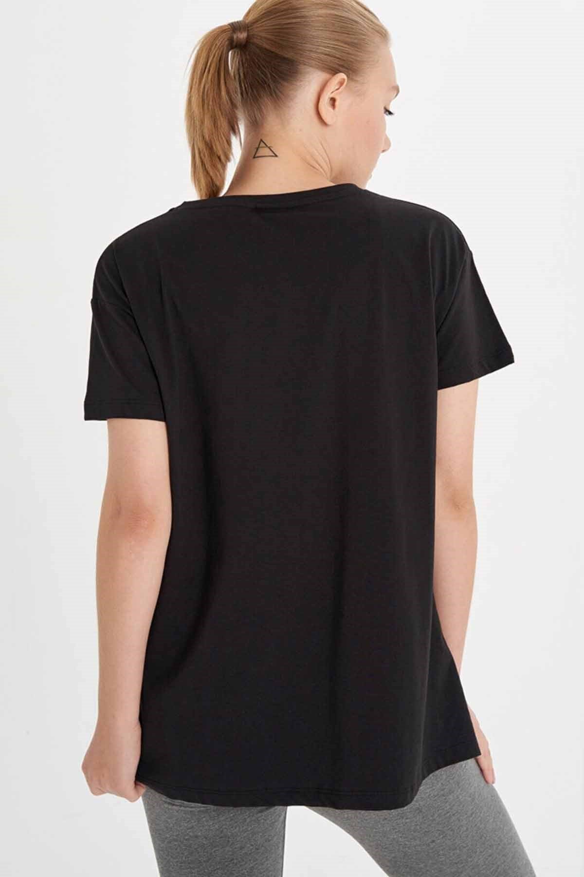 HUMMELTişörtHummel Bemy T-Shirt Kadın Tişört 911477-2001BLACK