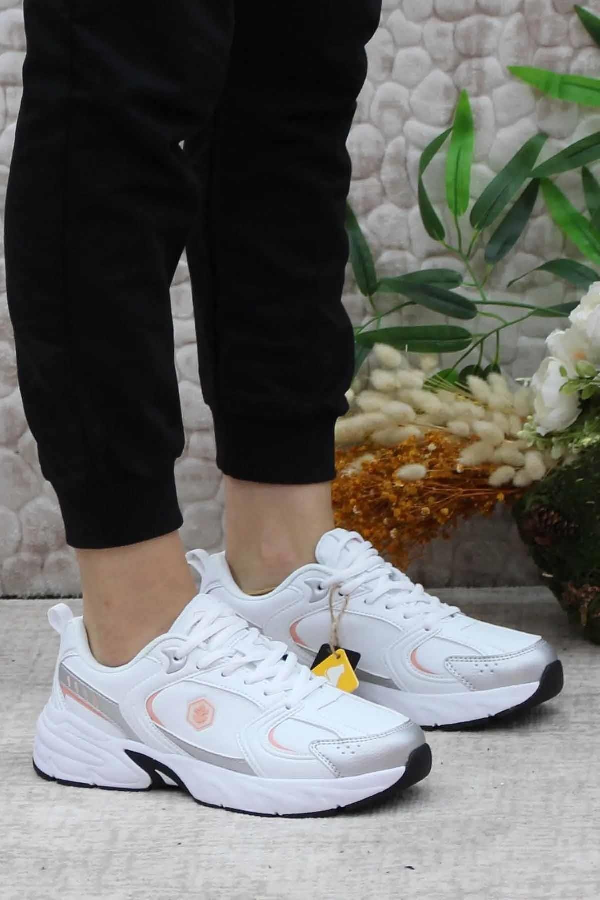 LUMBERJACKGünlük SporLumberjack Pol Pu Beyaz-Yavruağzı Kadın Günlük Spor Ayakkabı 101783642BEYAZ