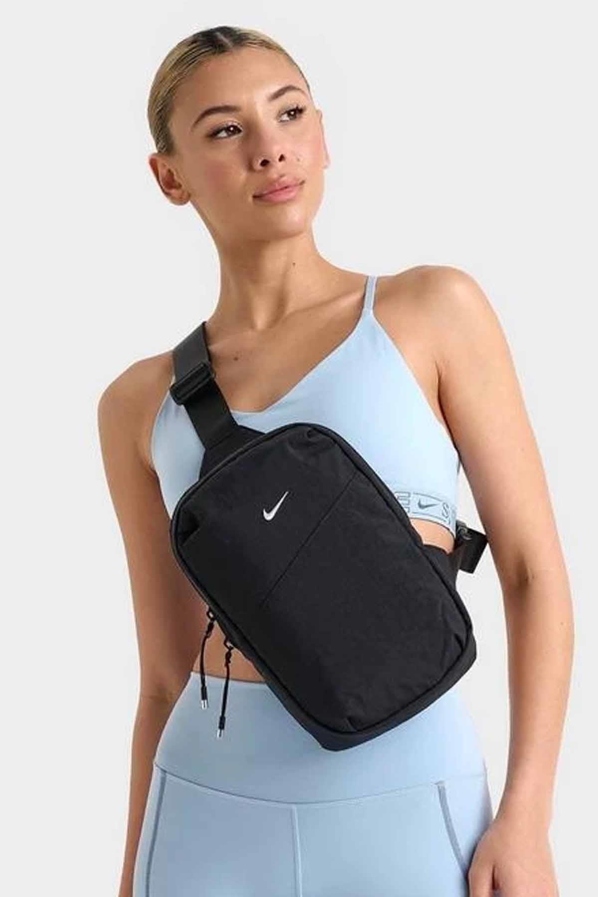 NIKEBel ÇantasıNike Çanta Bel Çantası En: 18 cm, Boy: 28 cm, Derinlik: 5 cm Unisex Bel Çantası HF7038-010-Çok Renkli