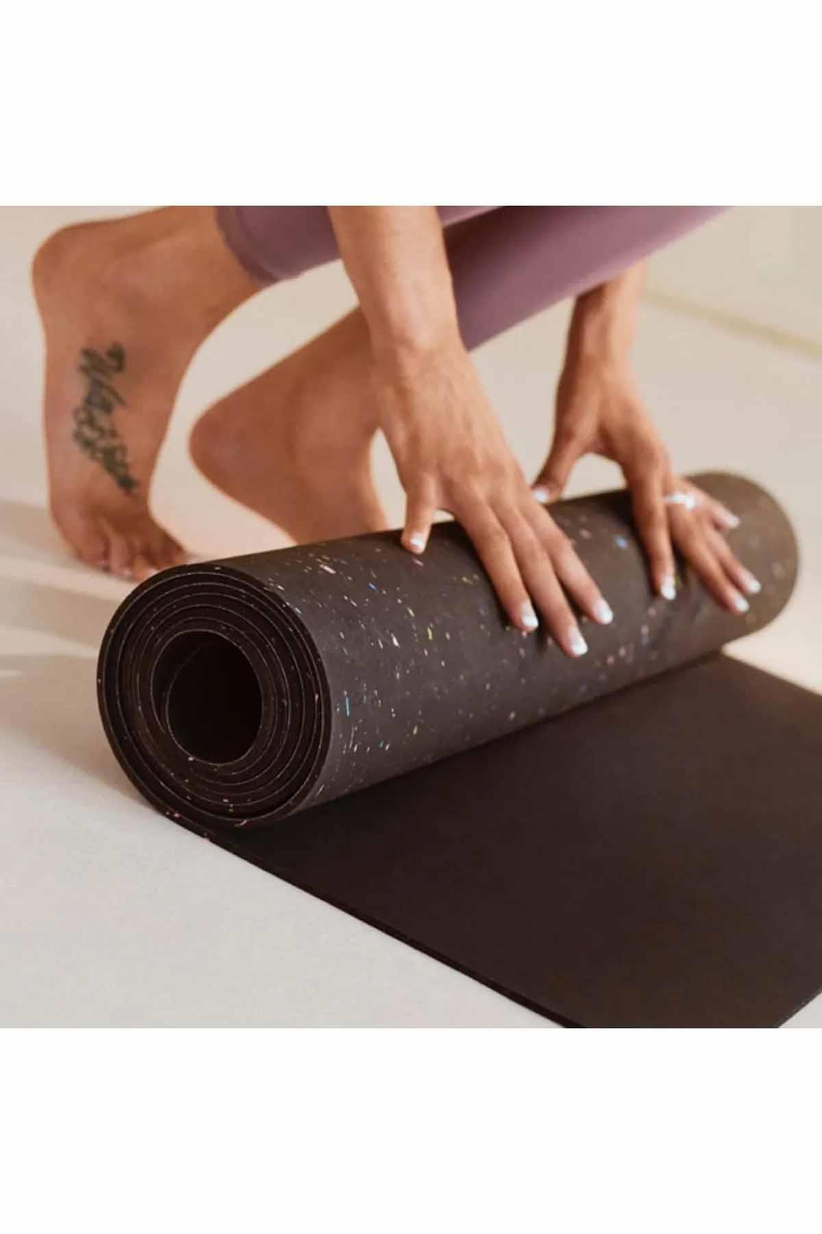NIKEEgzersiz MinderiNike Mastery Yoga Mat 5mm Unisex Egzersiz Minderi N.100.2472.001.OS-SIYAH
