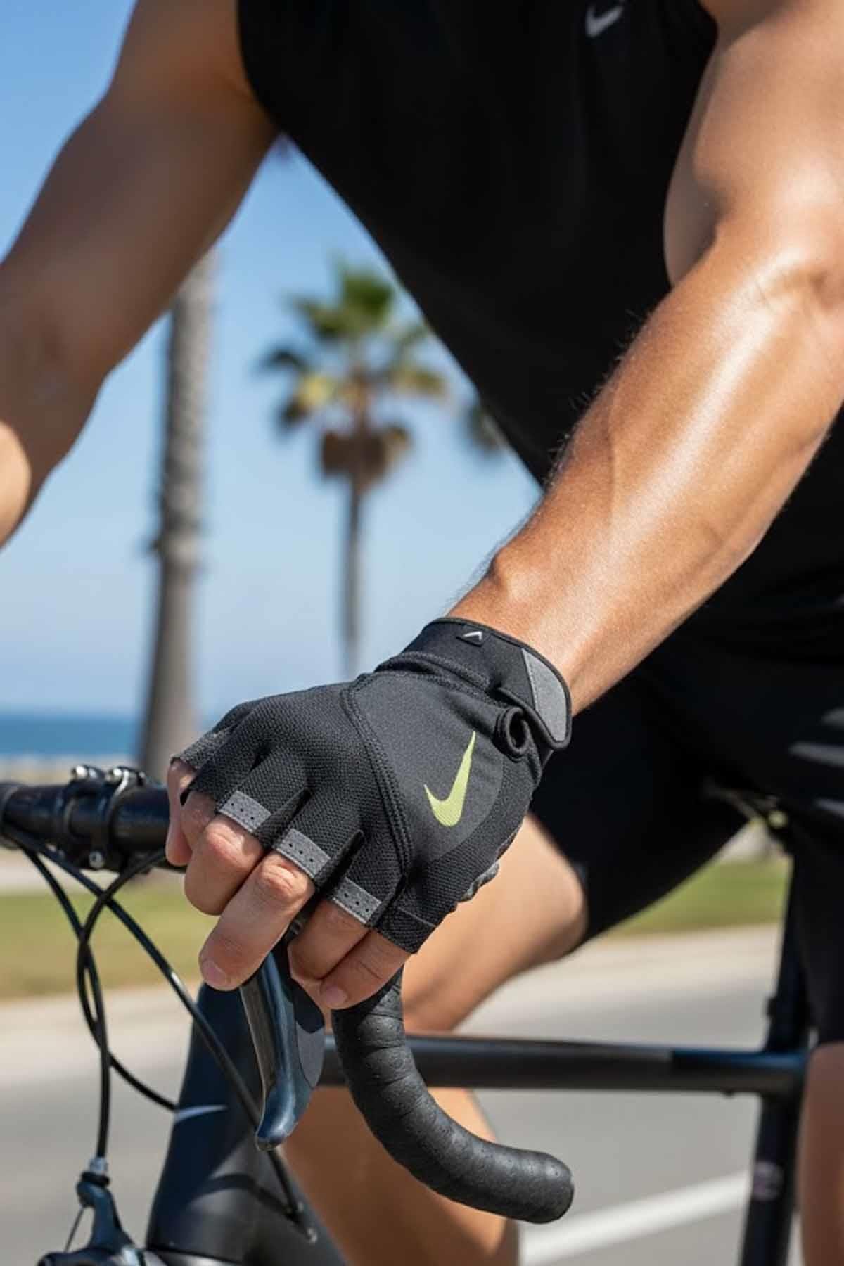 NIKEFitness EldiveniNIKE M ELEMENTAL FG BLACK/DARK GREY/BLACK/VOLT M Erkek Fitness Eldiveni N.LG.D5.055-Siyah