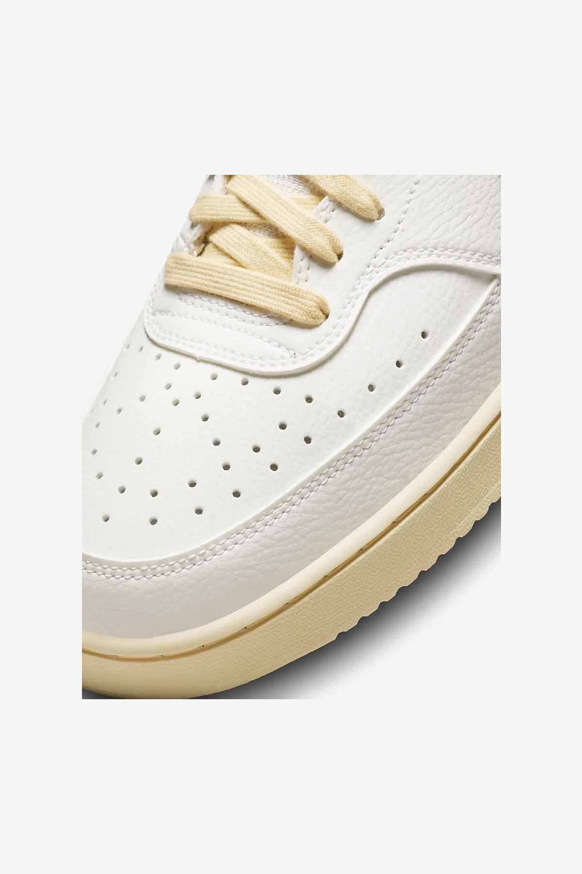 NIKEGünlük SporNike COURT VISION LO Erkek Günlük Spor Ayakkabı FD0320-133-BEYAZ