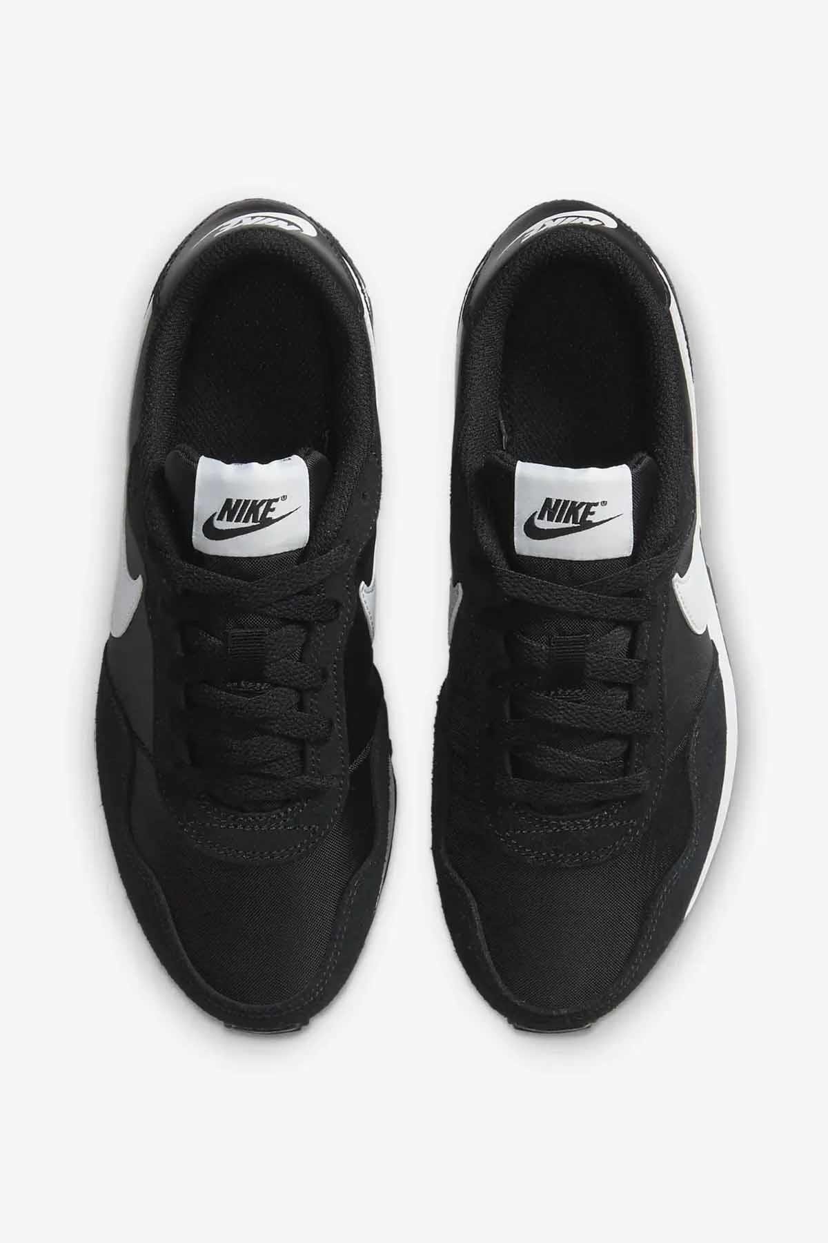 NIKEGünlük SporNike Md Valiant (Gs) Kadın Günlük Spor Ayakkabı CN8558-002-SIYAH