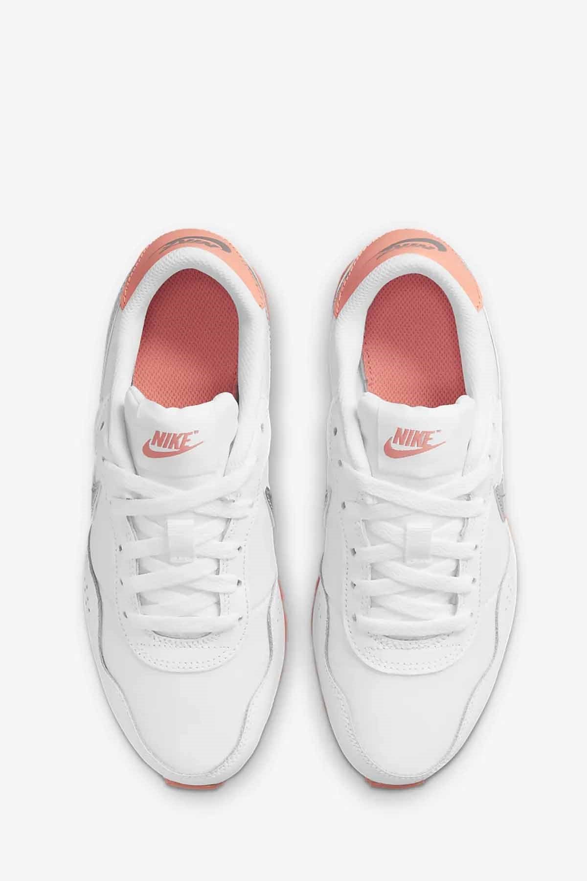 NIKEGünlük SporNike Md Valiant (Gs) Kadın Günlük Spor Ayakkabı CN8558-101-Beyaz