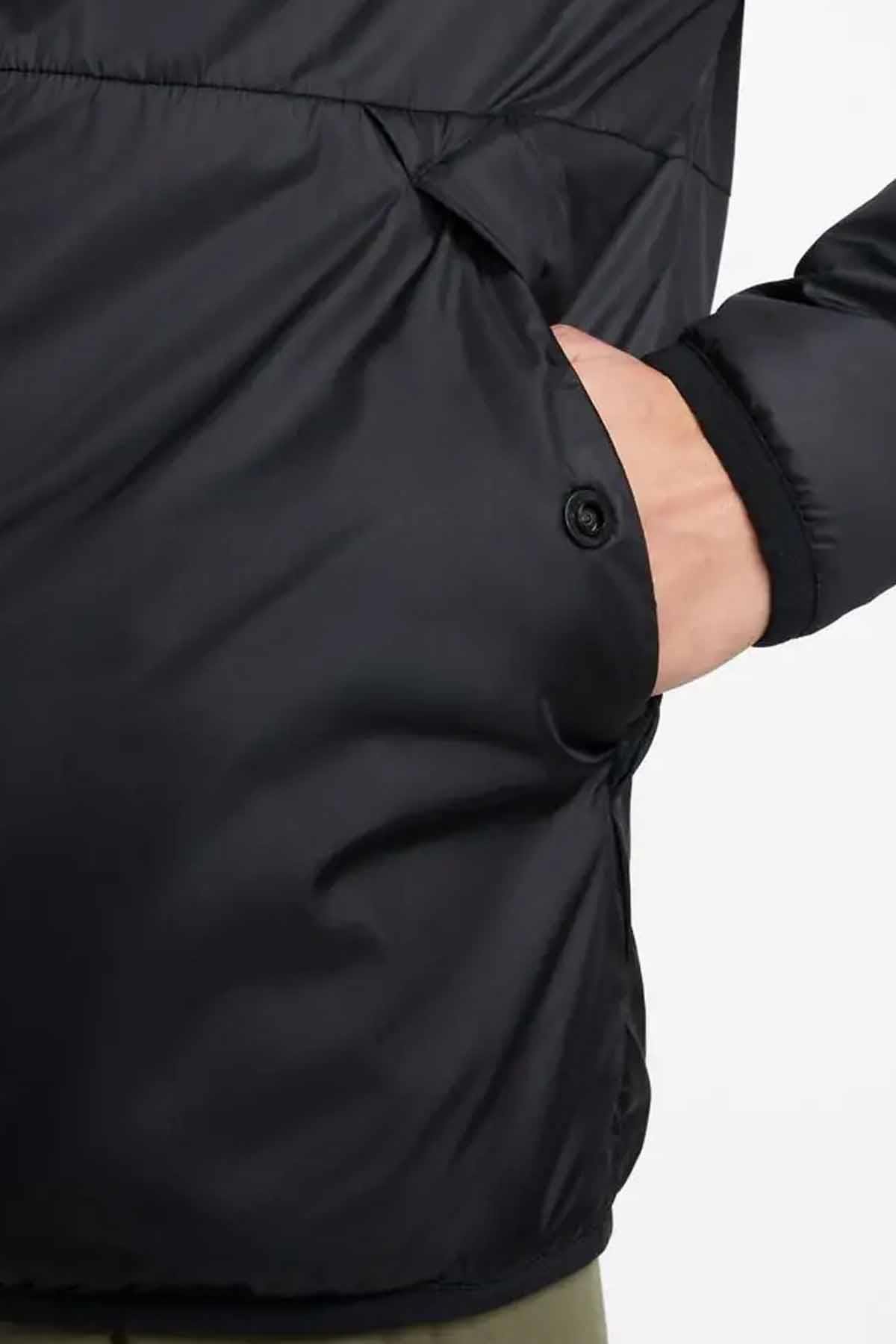 NIKEMontNike Tremo Kadın Mont Kadın Mont DC8039-010-SIYAH