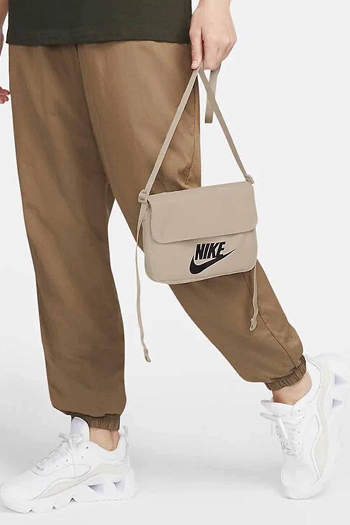 NIKEOmuz ÇantaNike W Nsw Futura 365 Crossbody  CW9300-219-Bej