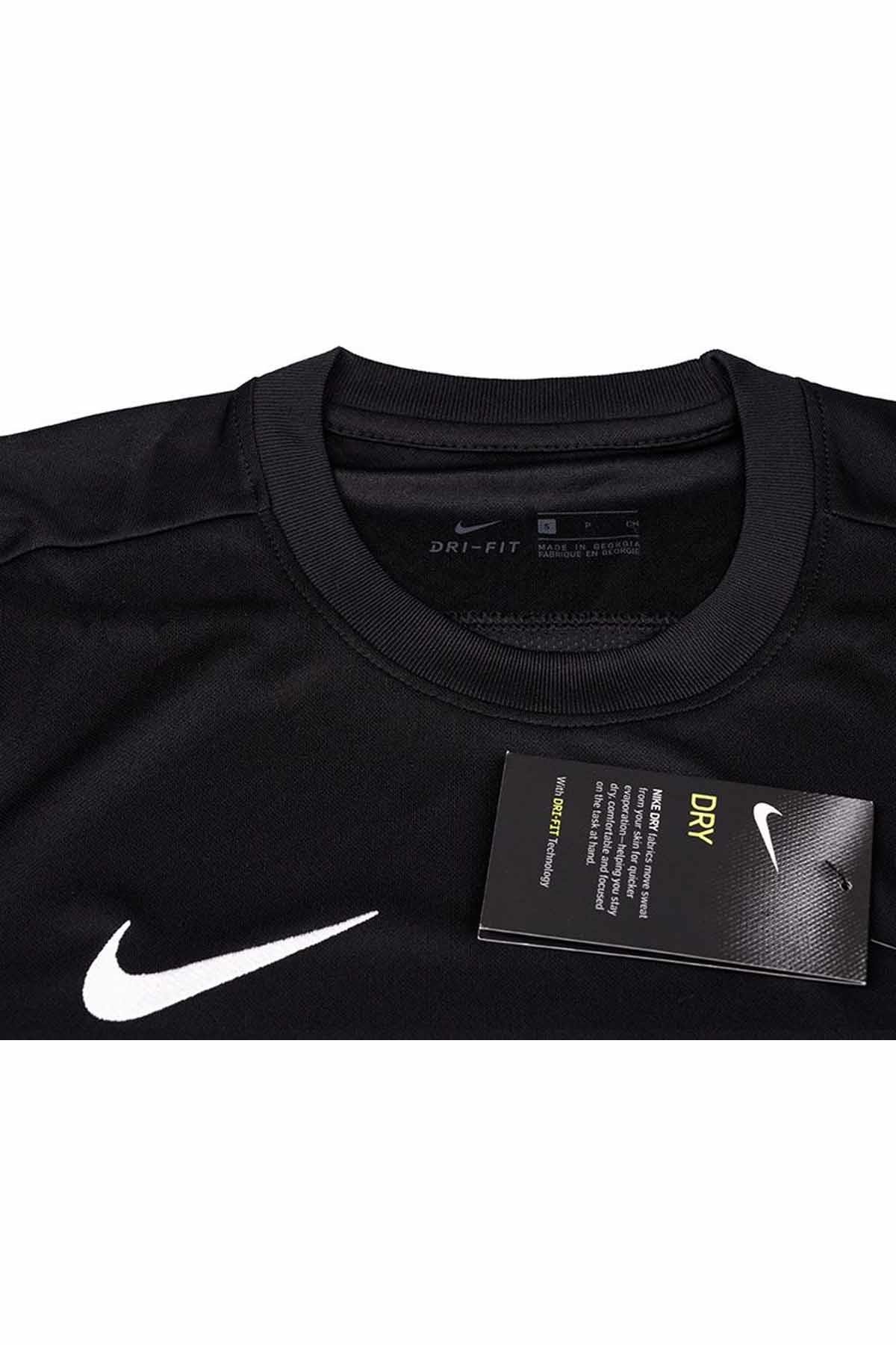 NIKEŞortNike Erkek Şort-Tişört Takım Erkek Şort NK5261-010-SIYAH