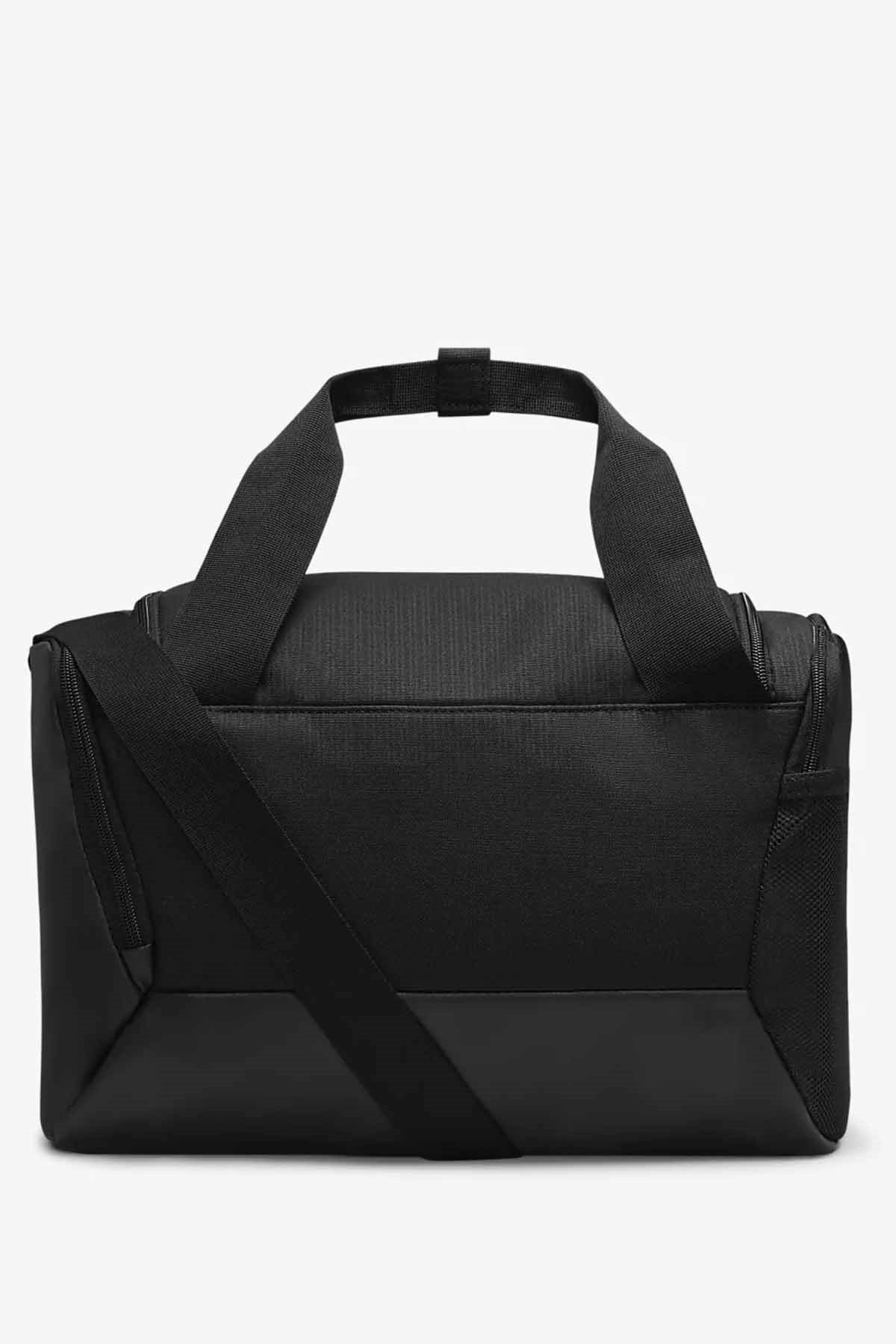 NIKESpor ve Seyehat ÇantasıNike Antrenman Spor Çantası (Ekstra Küçük Boy, 25 L)  DM3977-010-SIYAH