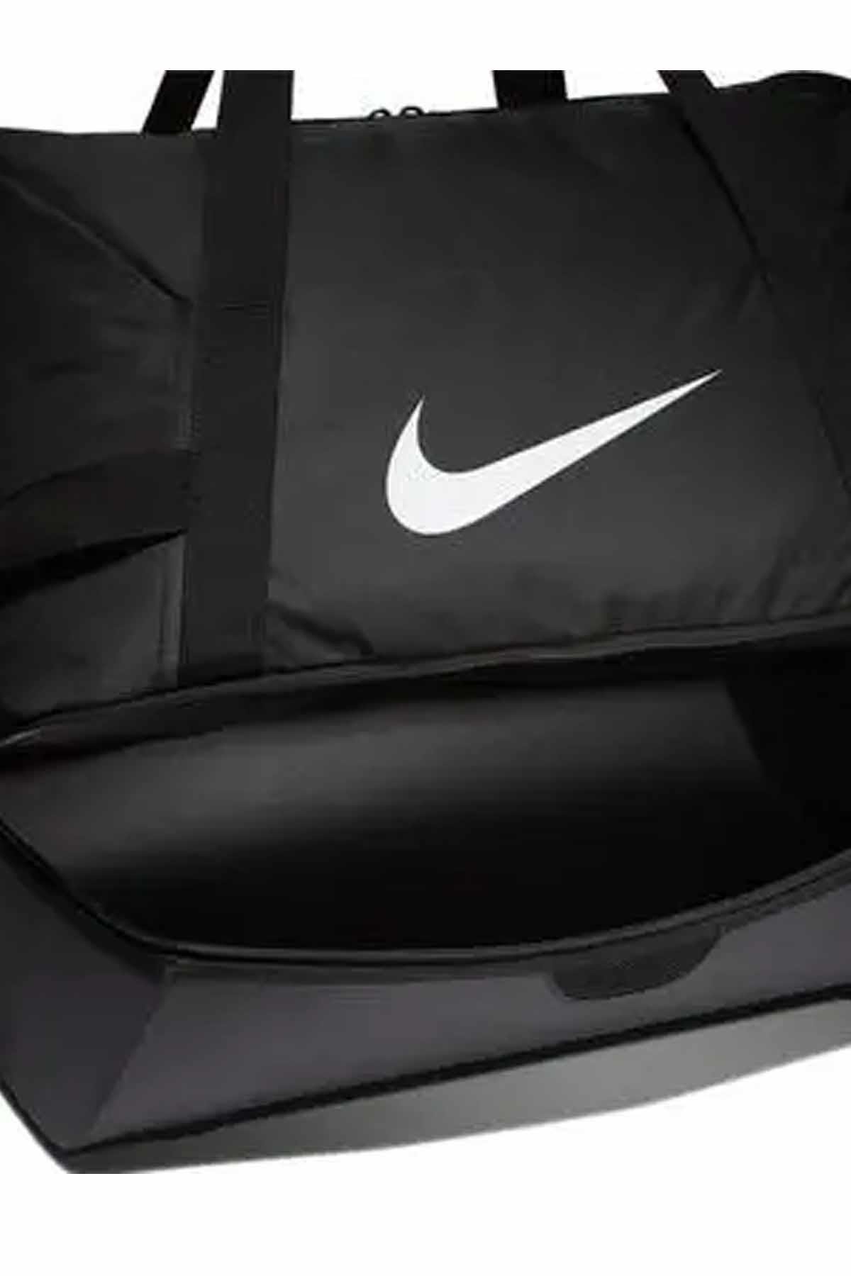 NIKESpor ve Seyehat ÇantasıNike Spor Çanta 37 LT  54 cm. (U) x 31 cm. (G) x 28 cm. (Y)  CU8096-010-SIYAH