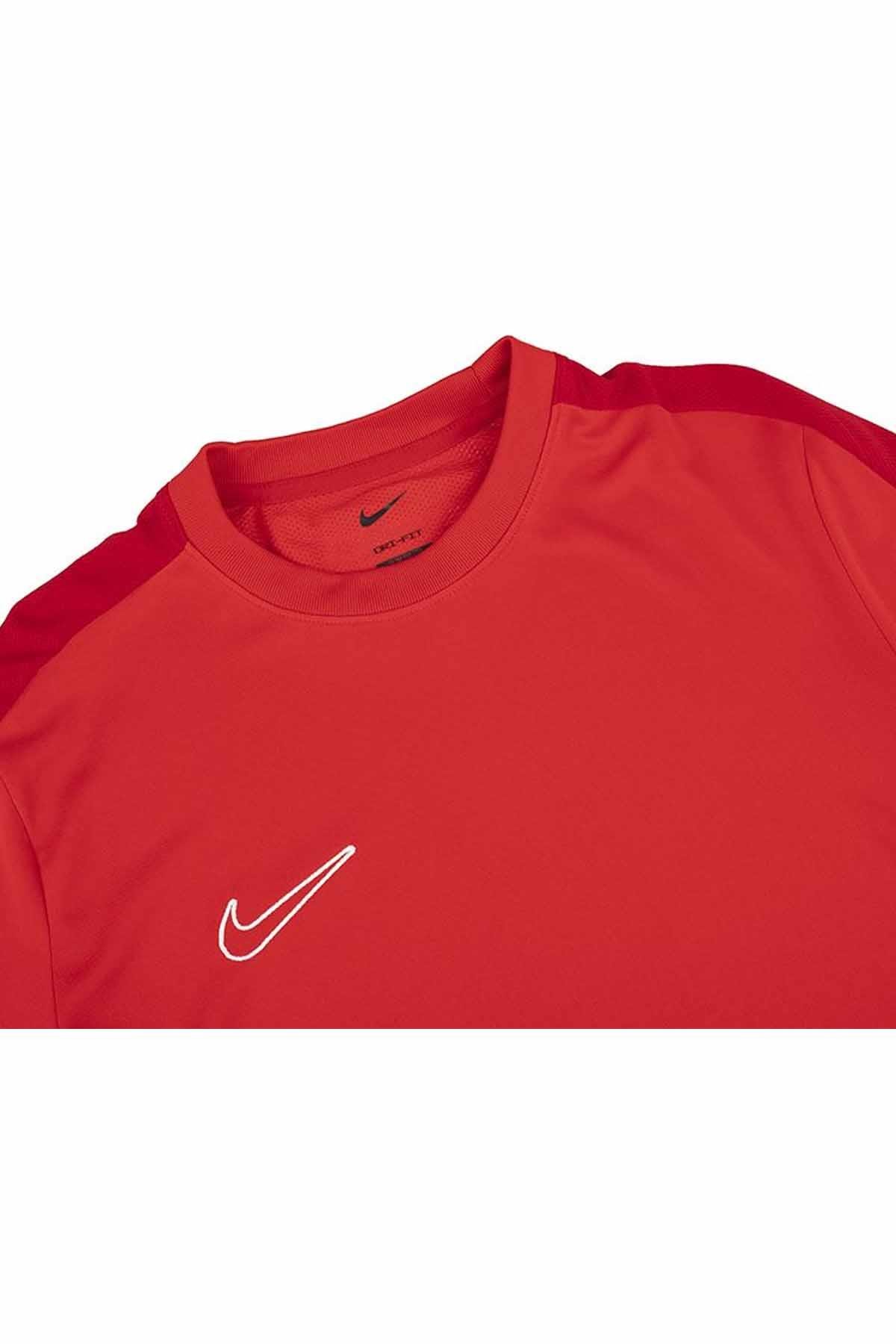 NIKETişörtNike Erkek Tişört Dri Fit Teknoloji Erkek Tişört DR1336-657-KIRMIZI