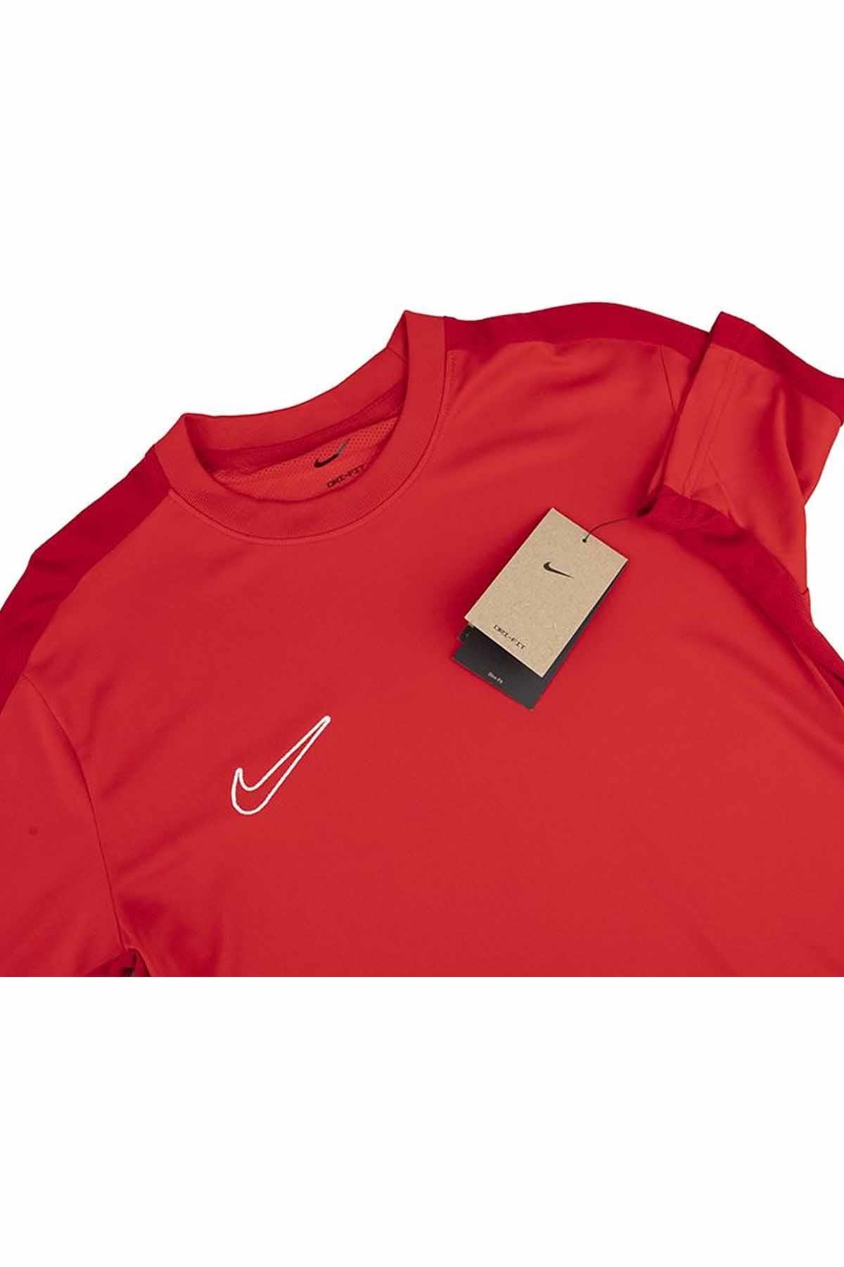 NIKETişörtNike Erkek Tişört Dri Fit Teknoloji Erkek Tişört DR1336-657-KIRMIZI