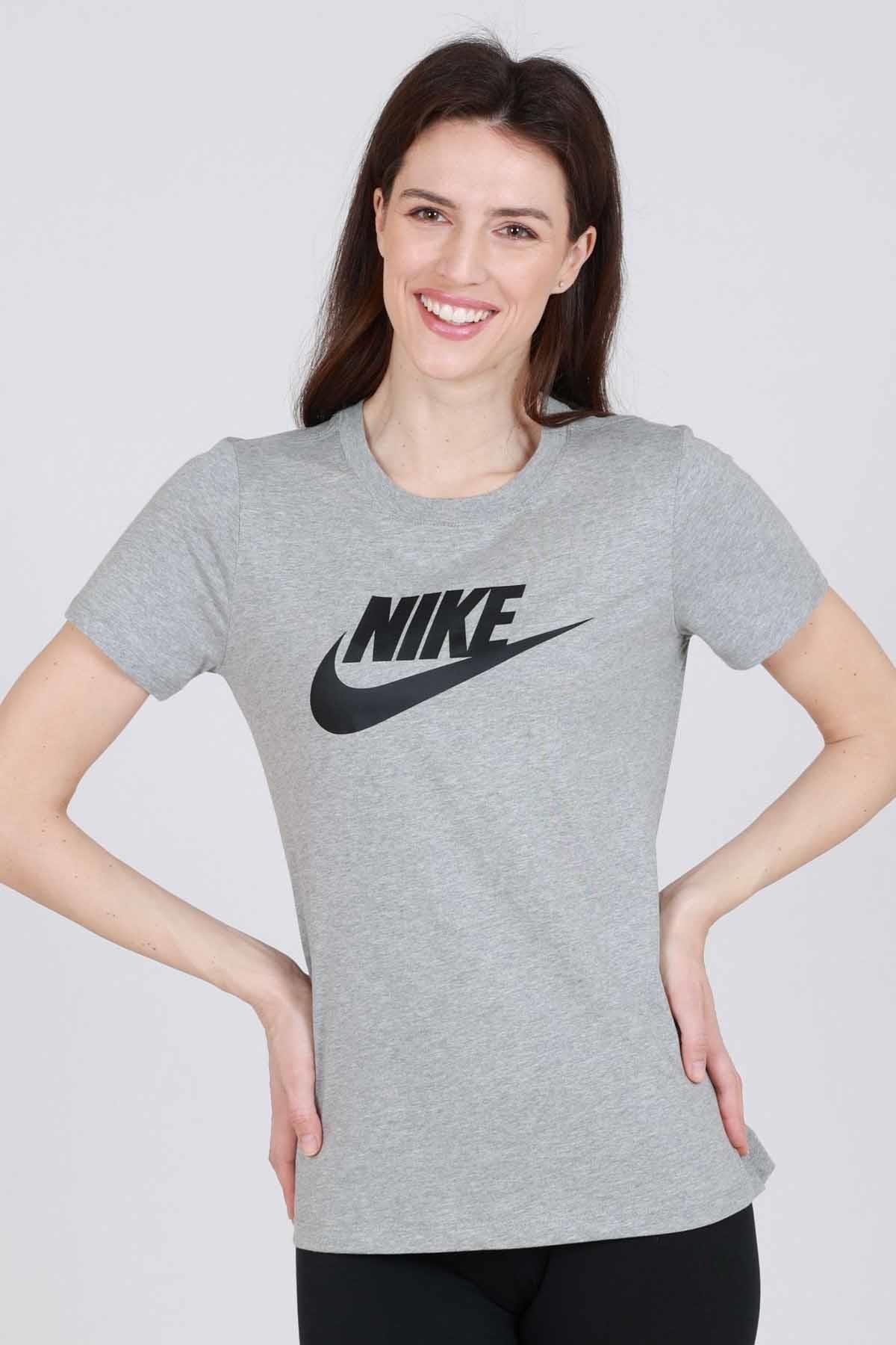 NIKETişörtNike Kadın Tişört Pamuklu Kumaş  B-2 Kadın Tişört BV6169-063-1-Gri