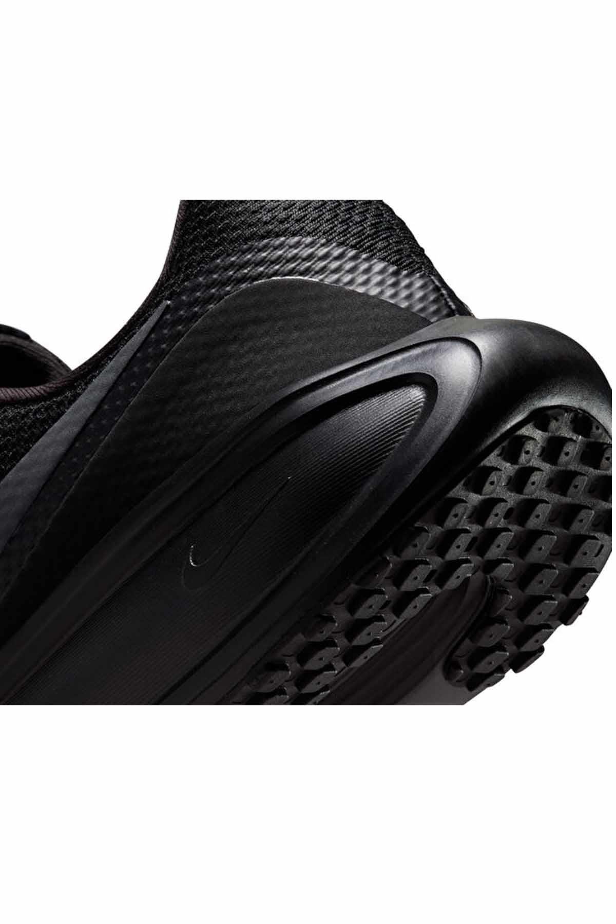 NIKEYürüyüş KoşuNike REVOLUTION 8 Erkek Yürüyüş Koşu Ayakkabı HJ9198-002-Çok Renkli