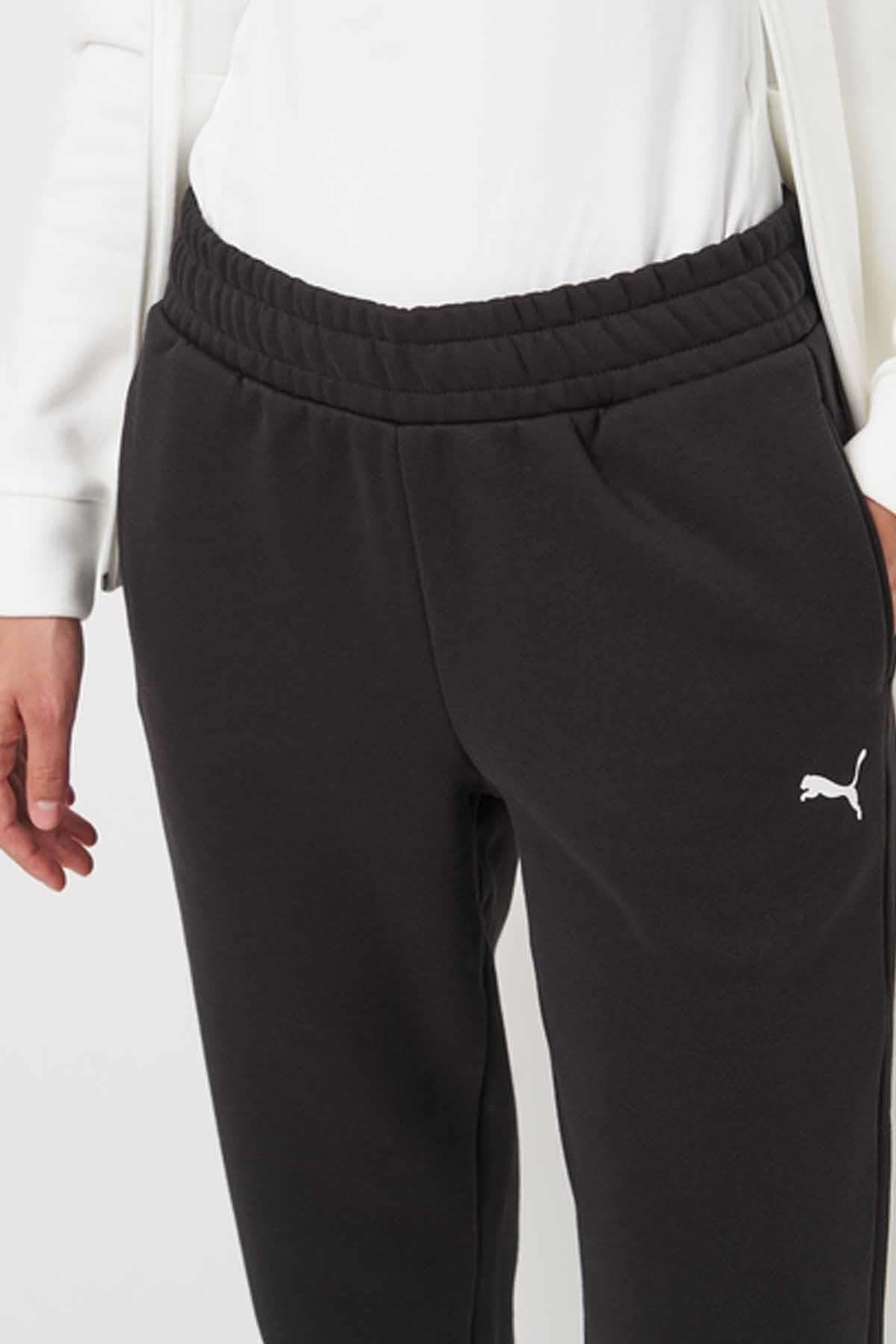 PUMAEşofman TakımPuma Kadın Pamuklu Kumaş Eşofman Takımı Kadın Eşofman Takım 683035-02 BEYAZ