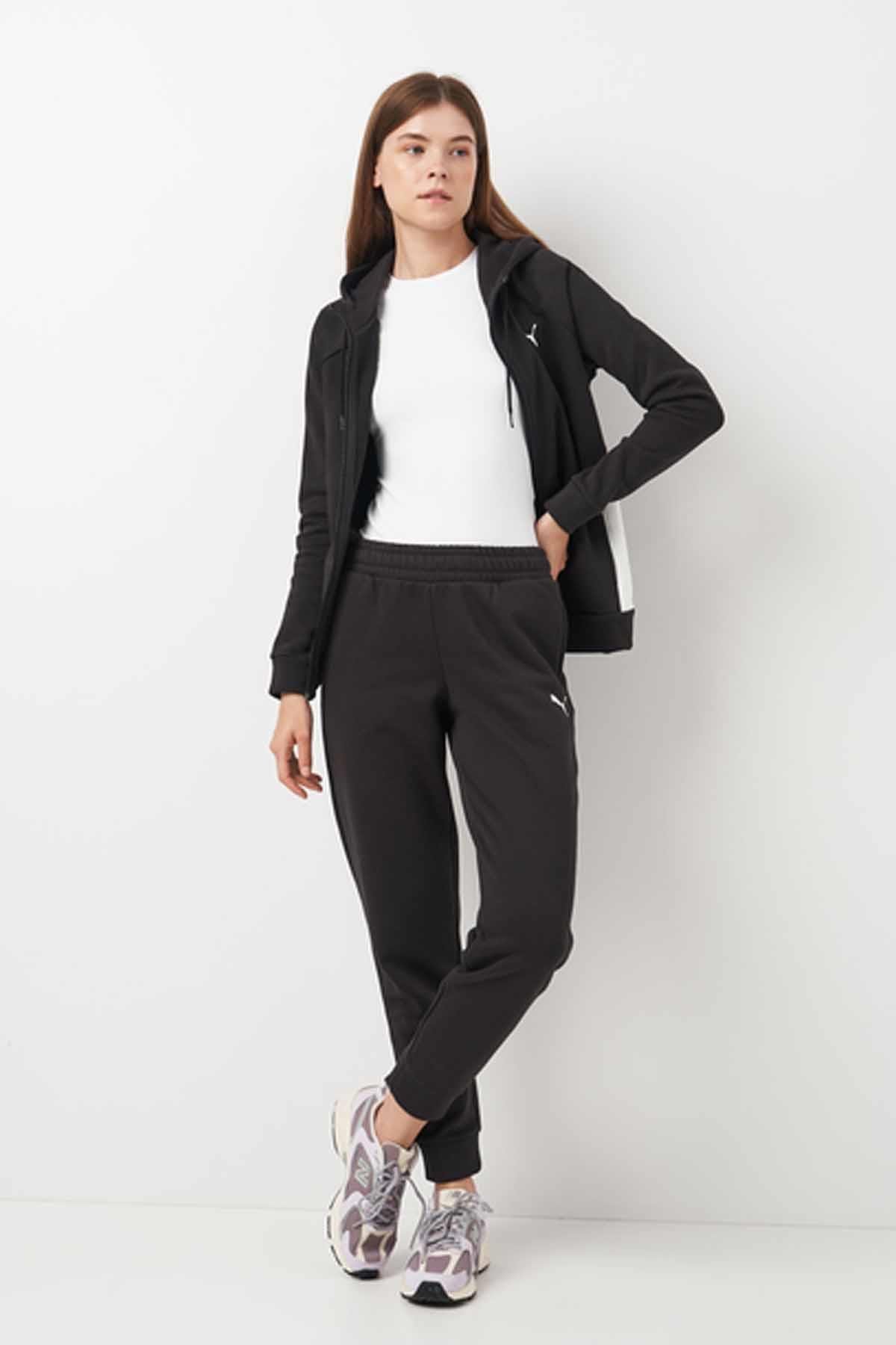 PUMAEşofman TakımPuma Kadın Pamuklu Kumaş Eşofman Takımı Kadın Eşofman Takım 683035-01 SIYAH