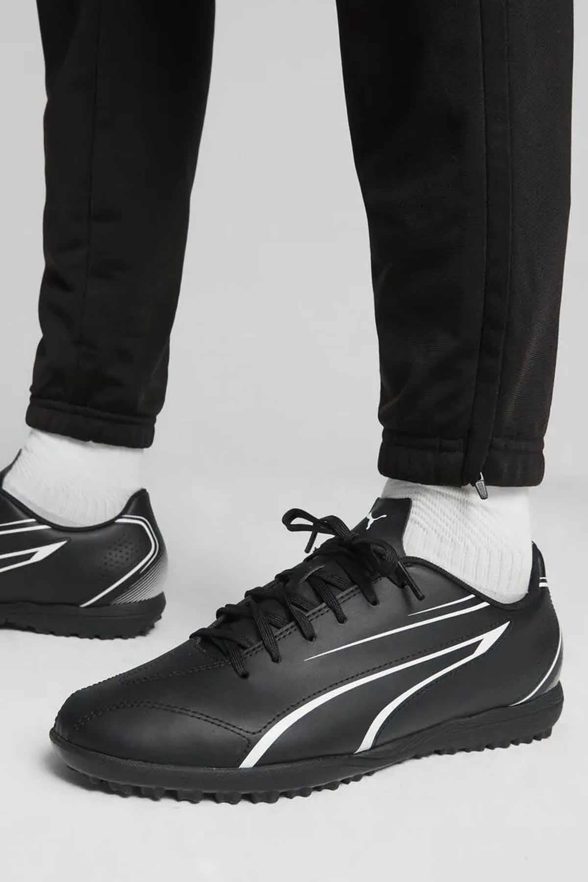 PUMAHalı SahaPuma Vitoria Tt Erkek Halı Saha Ayakkabı 107484-01 SIYAH