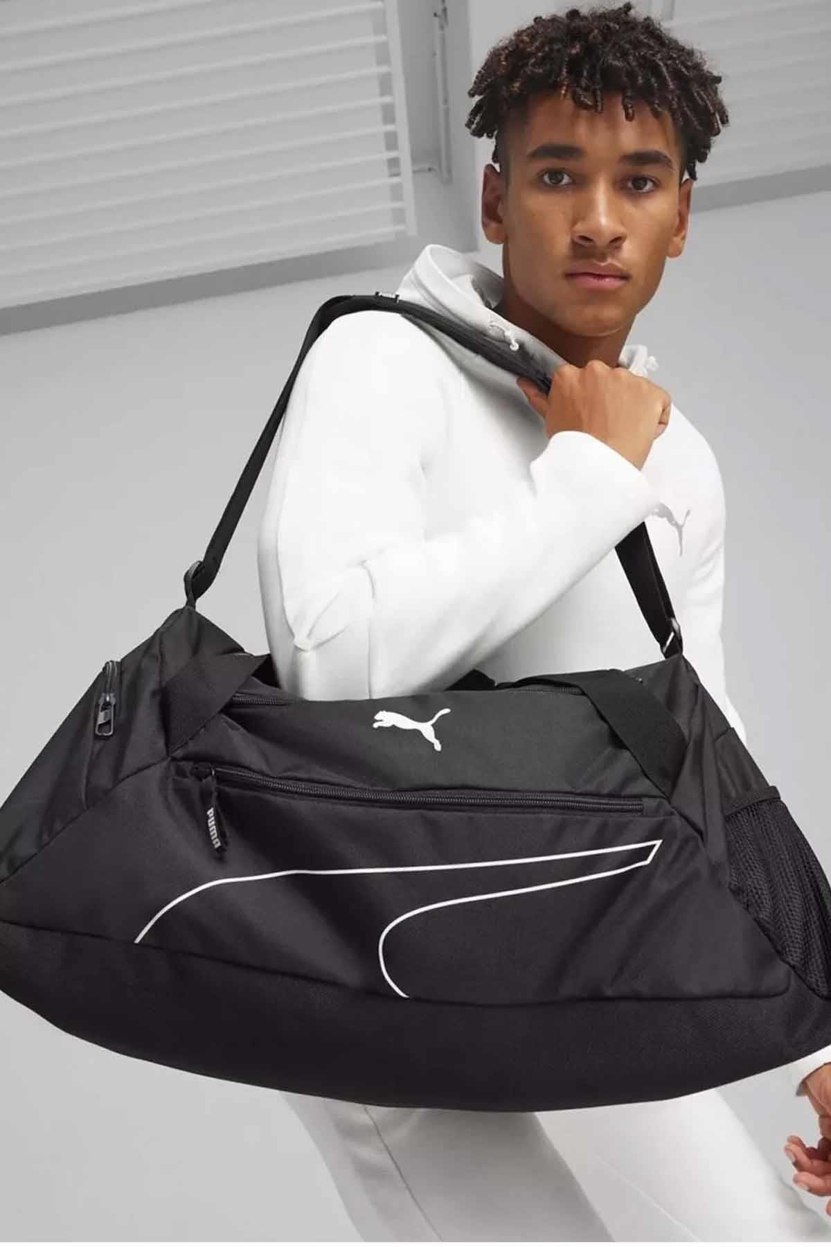 PUMASpor ve Seyehat ÇantasıPuma Spor Ve Seyhat Çantası Orta Boy Unisex Spor ve Seyehat Çantası 090333-01 SIYAH