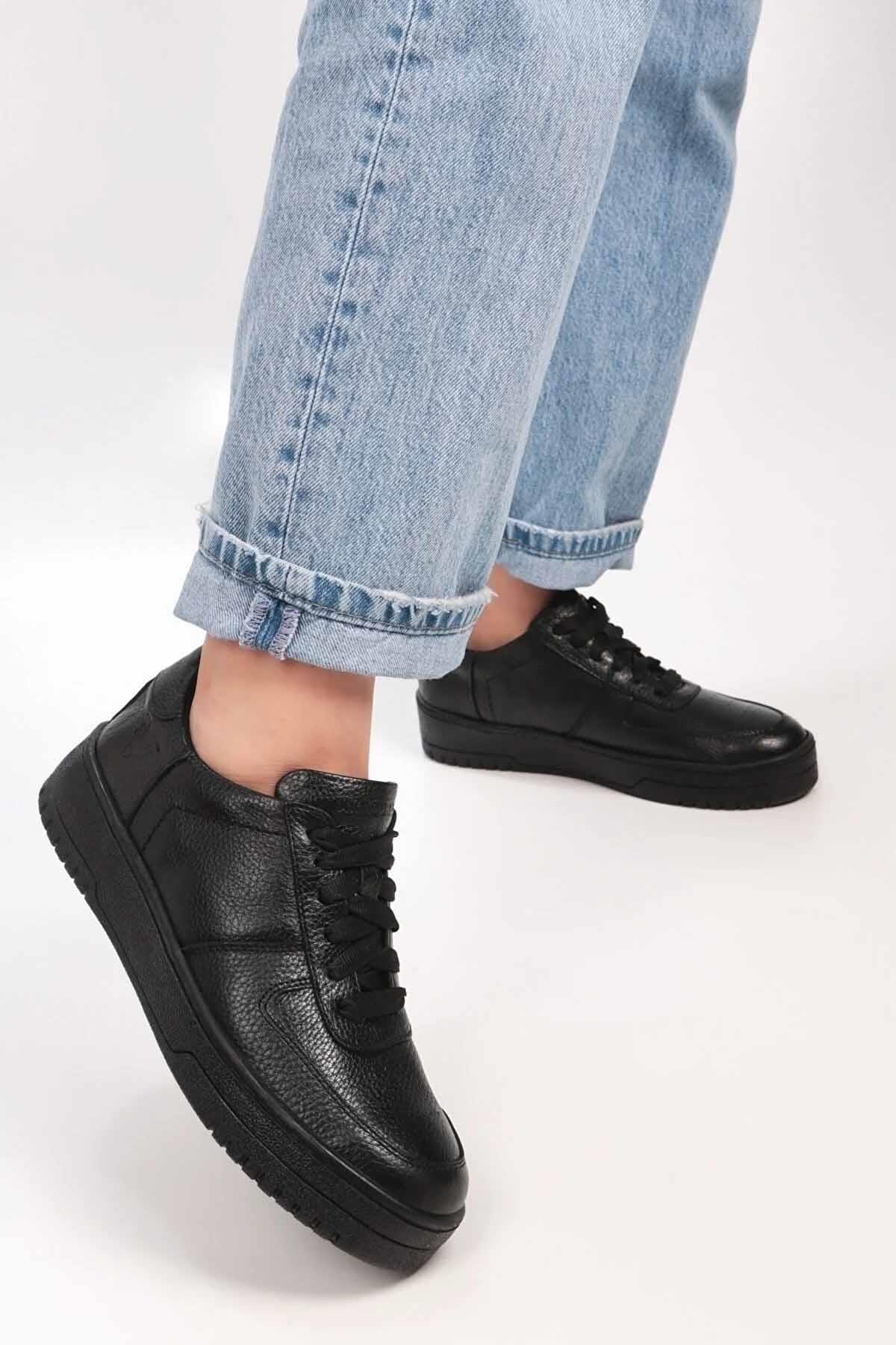 REKOR SPORGünlük SporAir Force V2 Hakki Deri Erkek Günlük Spor Ayakkabı RS-6008Siyah