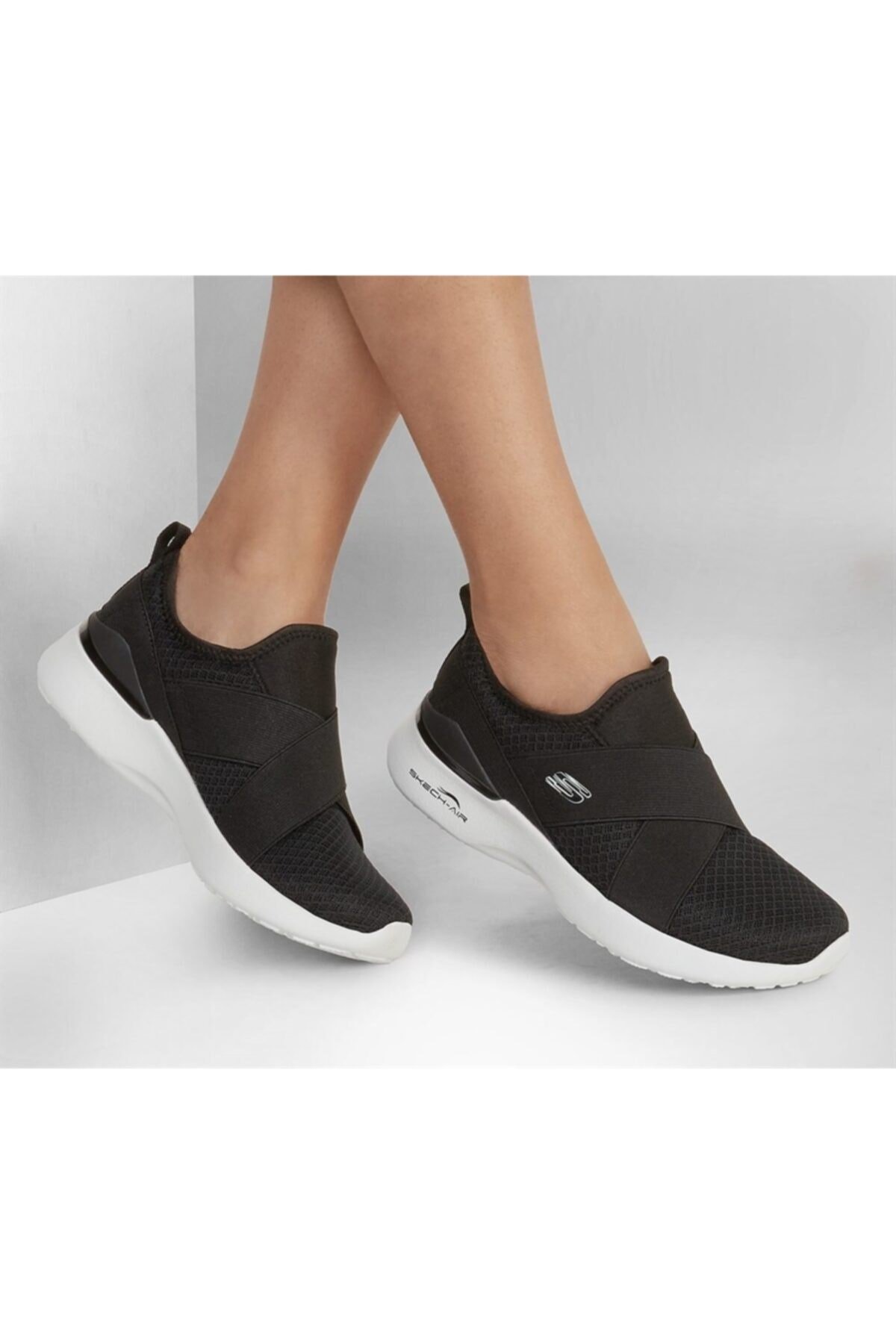 SKECHERSGünlük SporSkechers Skech-Air Dynamight-Easy Call Kadın Günlük Spor Ayakkabı 149341 BLK Siyah