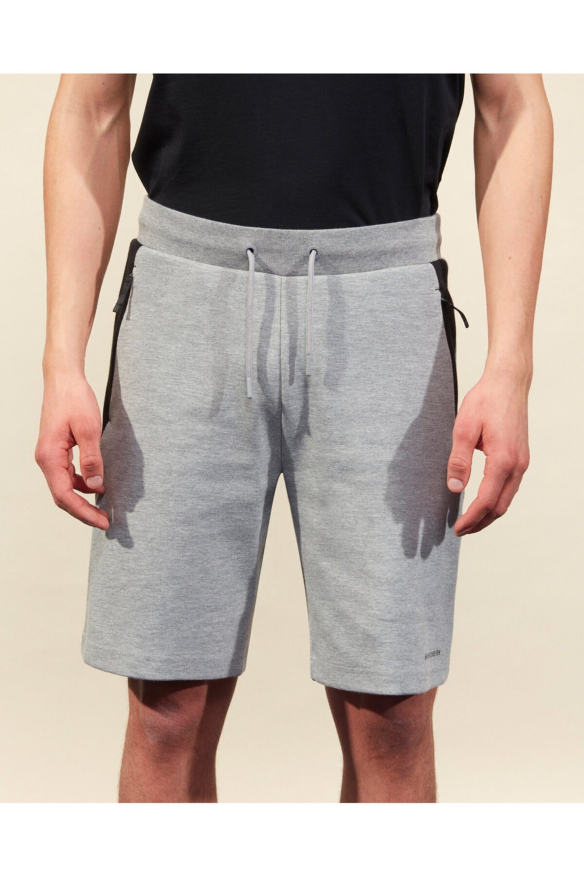 SKECHERSŞortSkechers 2Xi-Lock M 9 İnch Erkek Şort S202108-036 Gri