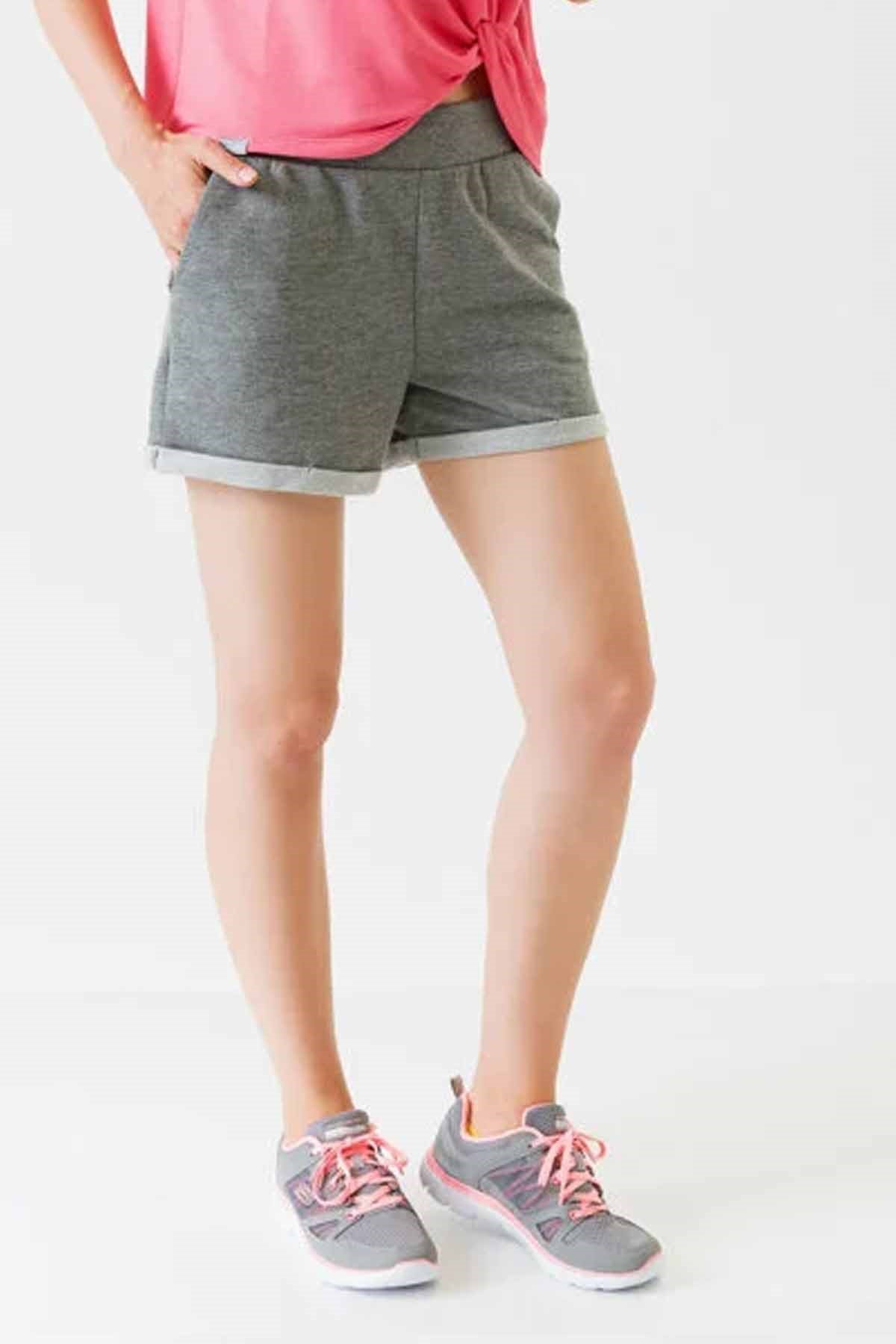 SKECHERSŞortSkechers Lightweight Fleece W 5 İnch Kadın Şort S201045-036-Gri