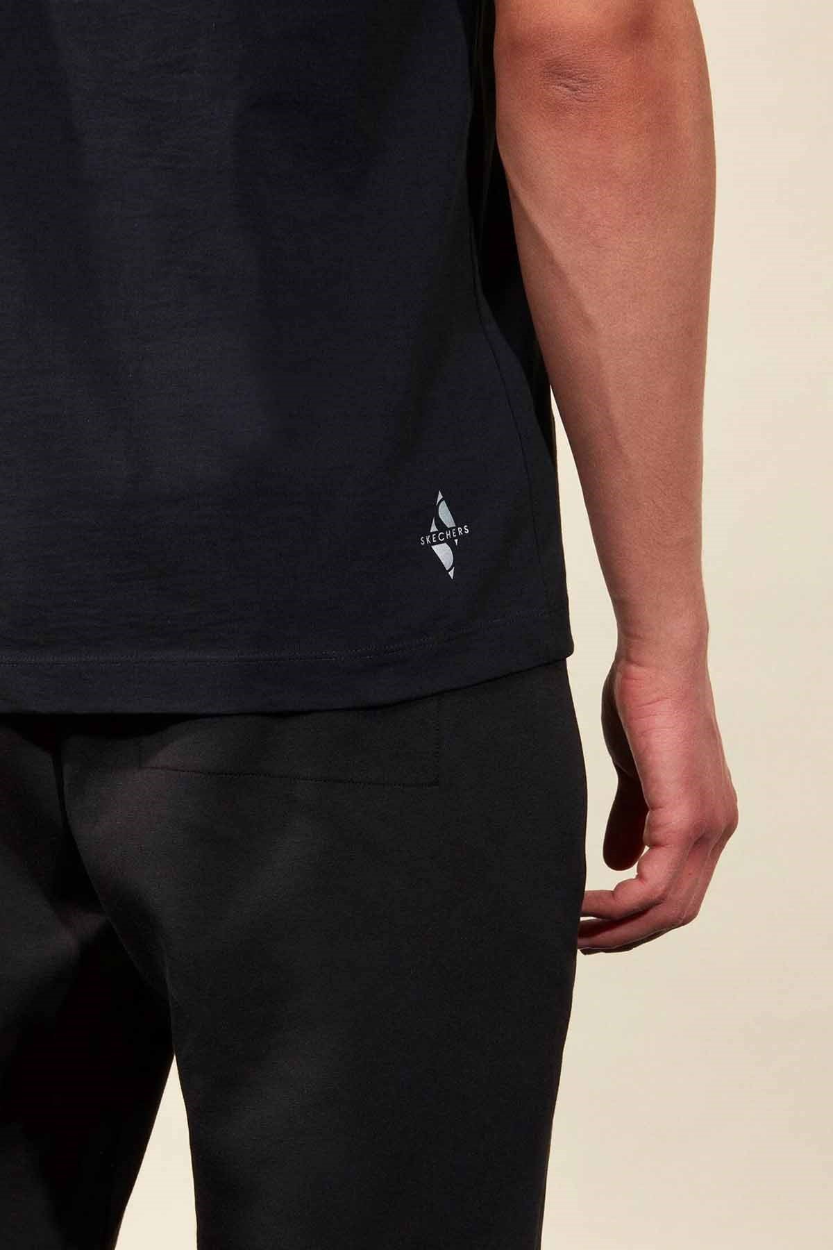 SKECHERSTişörtSkechers Graphic Tee M Erkek Tişört S211521-001 Siyah