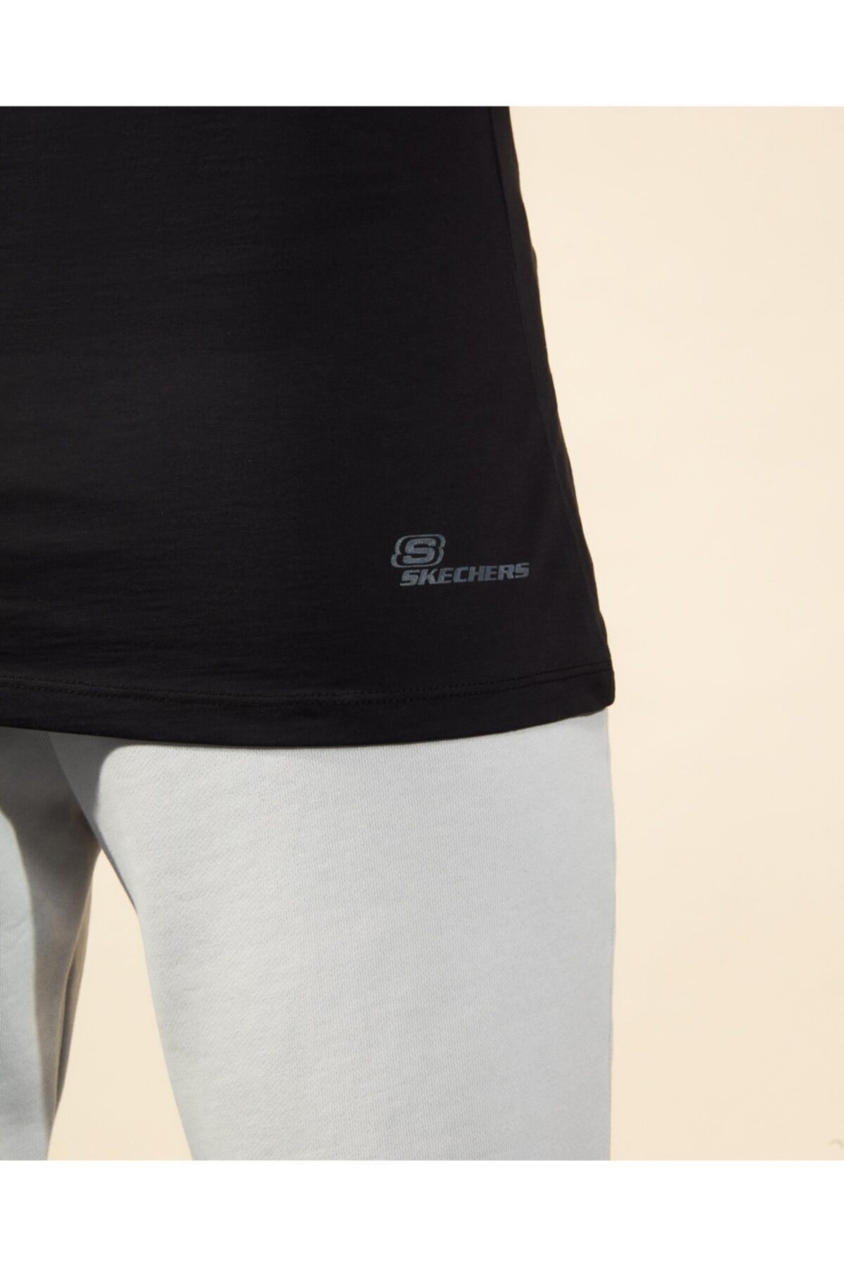 SKECHERSTişörtSkechers Graphic Tee W Kadın Tişört S211282-001 Siyah