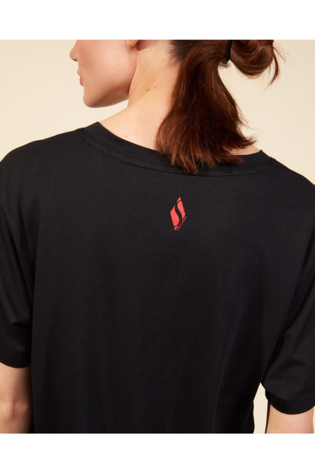 SKECHERSTişörtSkechers Graphic Tee W Kadın Tişört S211160-001 Siyah