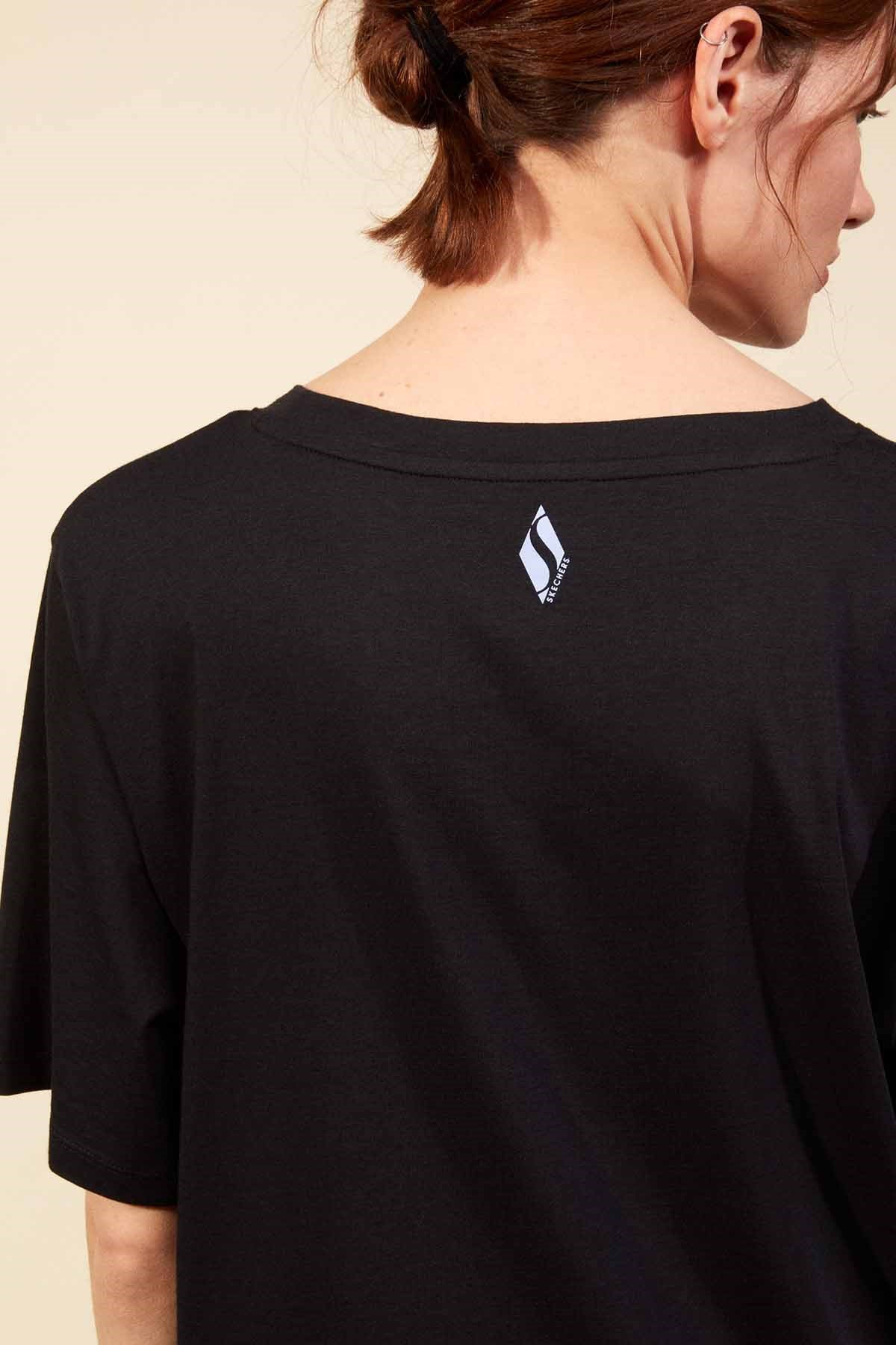 SKECHERSTişörtSkechers Graphic Tee W Kadın Tişört S211161-001 Siyah