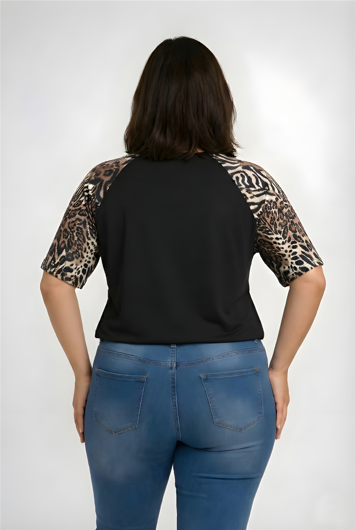 Büyük Beden Leopar Reglan Kısa Kol Bluz SiyahCurvy TrendBüyük Beden Leopar Reglan Kısa Kol Bluz Siyah