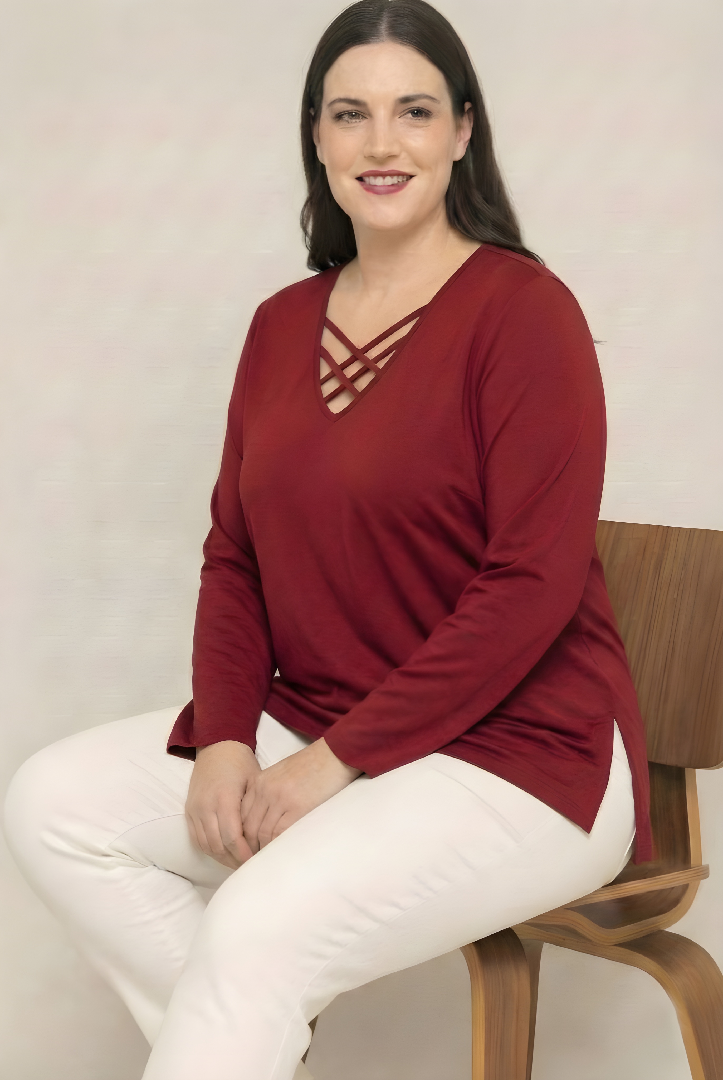 Büyük Beden V Yaka Çapraz 4 Bantlı Yan Yırtmaçlı Uzun Kol Bluz BordoCurvy TrendBüyük Beden V Yaka Çapraz 4 Bantlı Yan Yırtmaçlı Uzun Kol Bluz Bordo