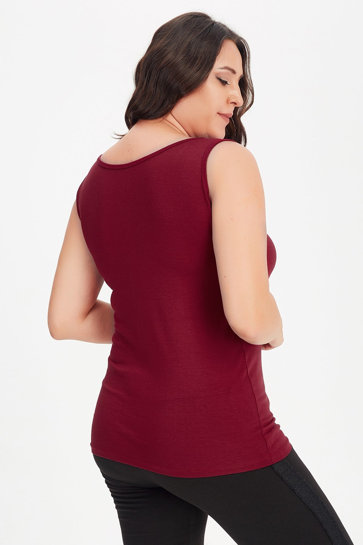 Moda Cazibe Büyük Beden Kalın Askılı Atlet Bordo - Büyük Beden Atlet Modelleri ModacazibeBüyük Beden Kare Yaka Kalın Askılı Atlet Bluz Bordo