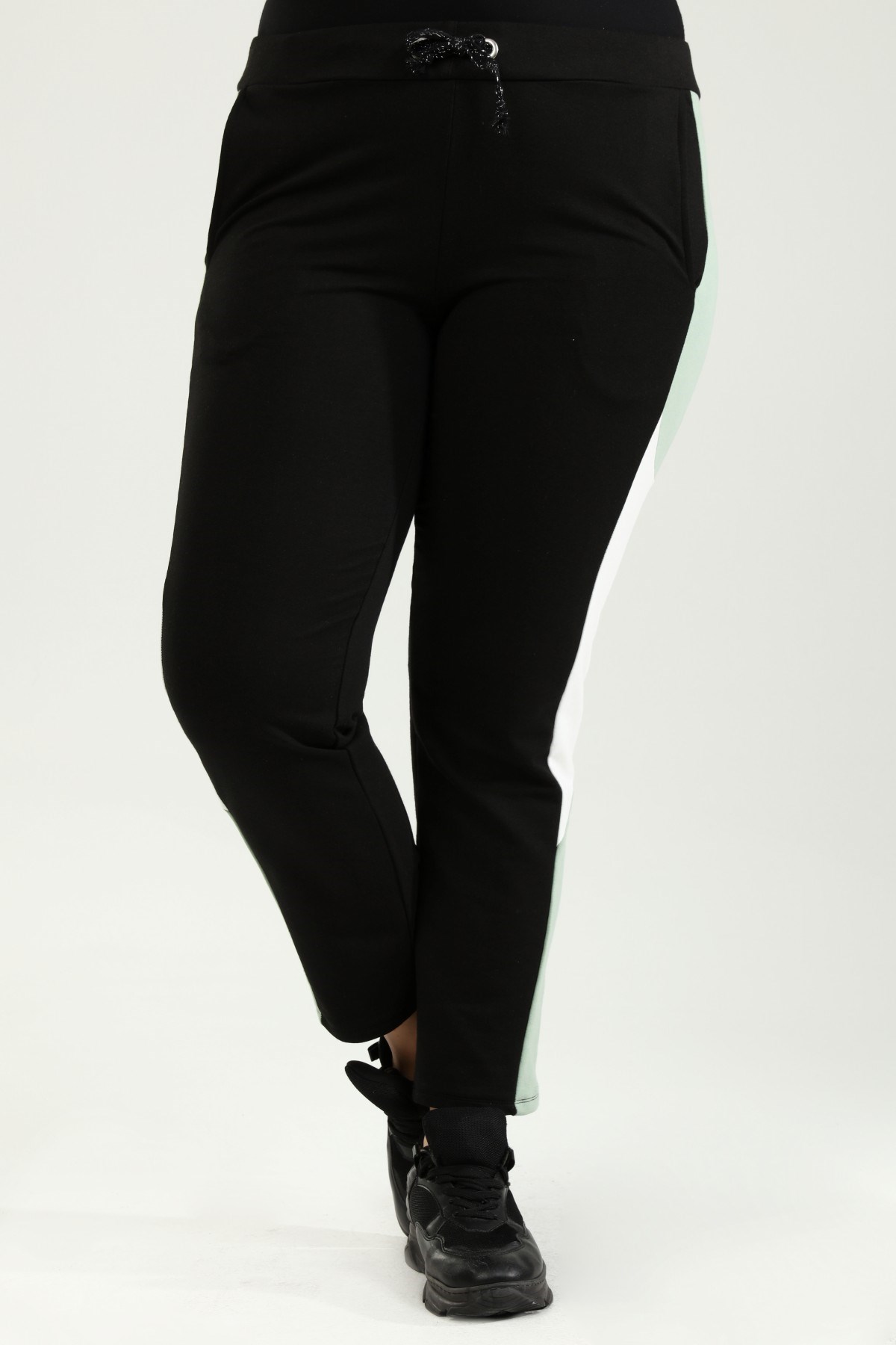 ModacazibeYan Mint Blokz 2 İplik Eşofman Altı