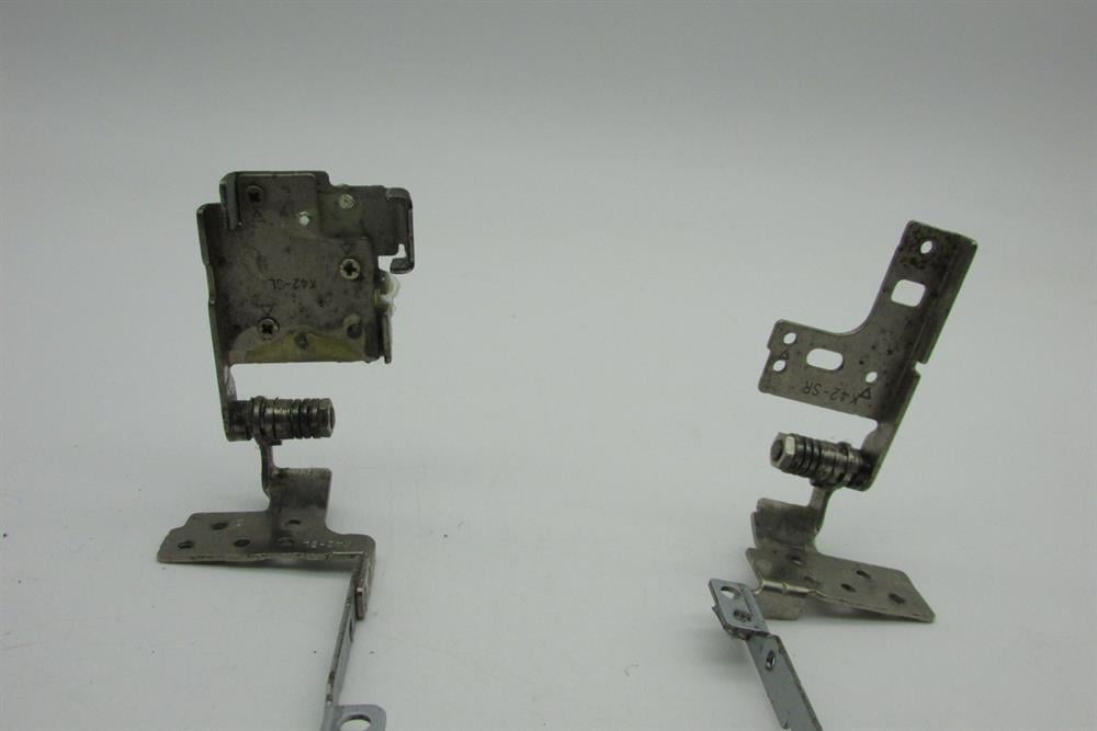 ASUS A42F Notebook Mentese