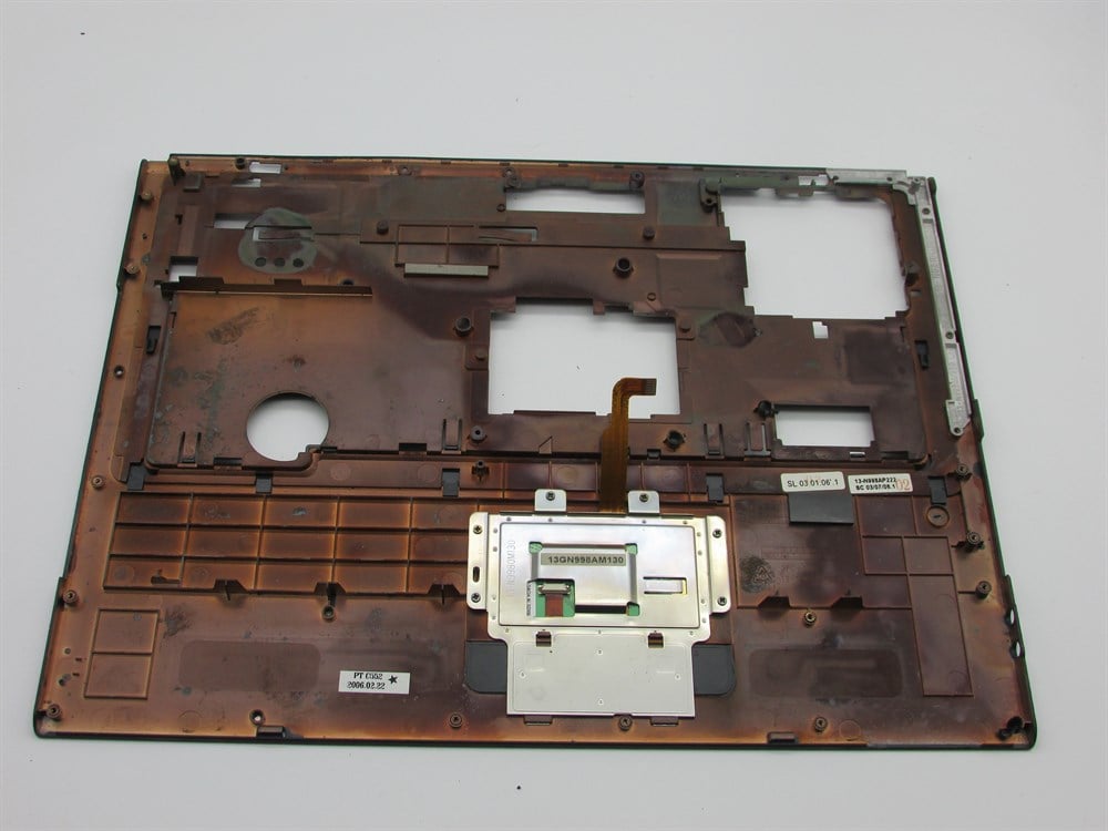 ASUS M6000 Notebook  Üst Kasa