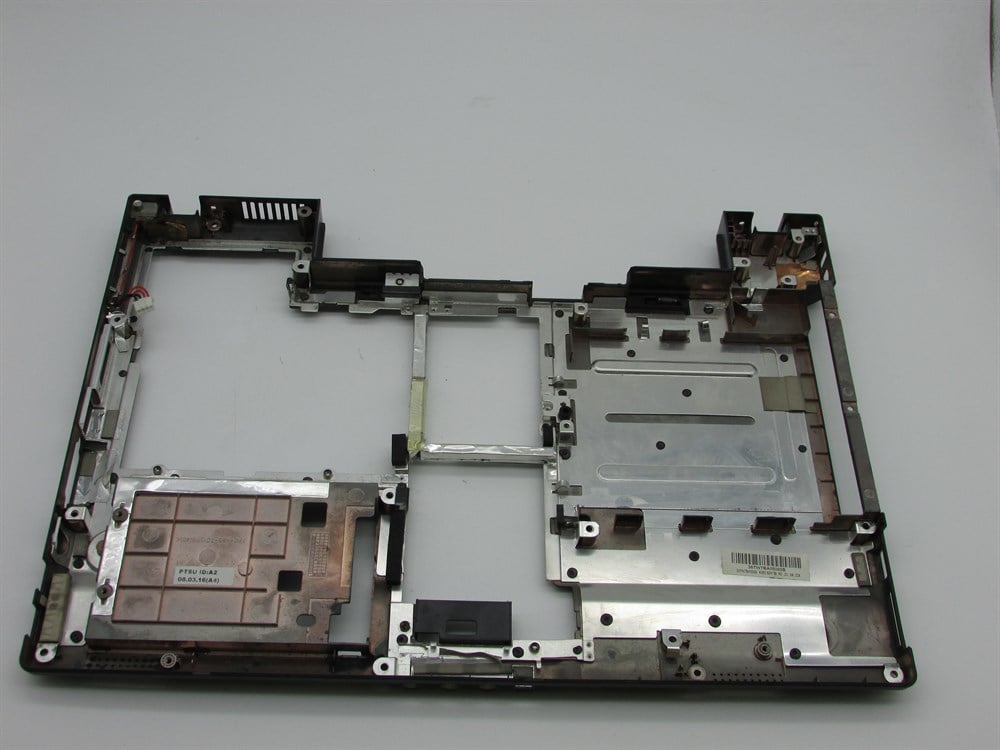 CASPER TW7 Notebook Alt Kasa