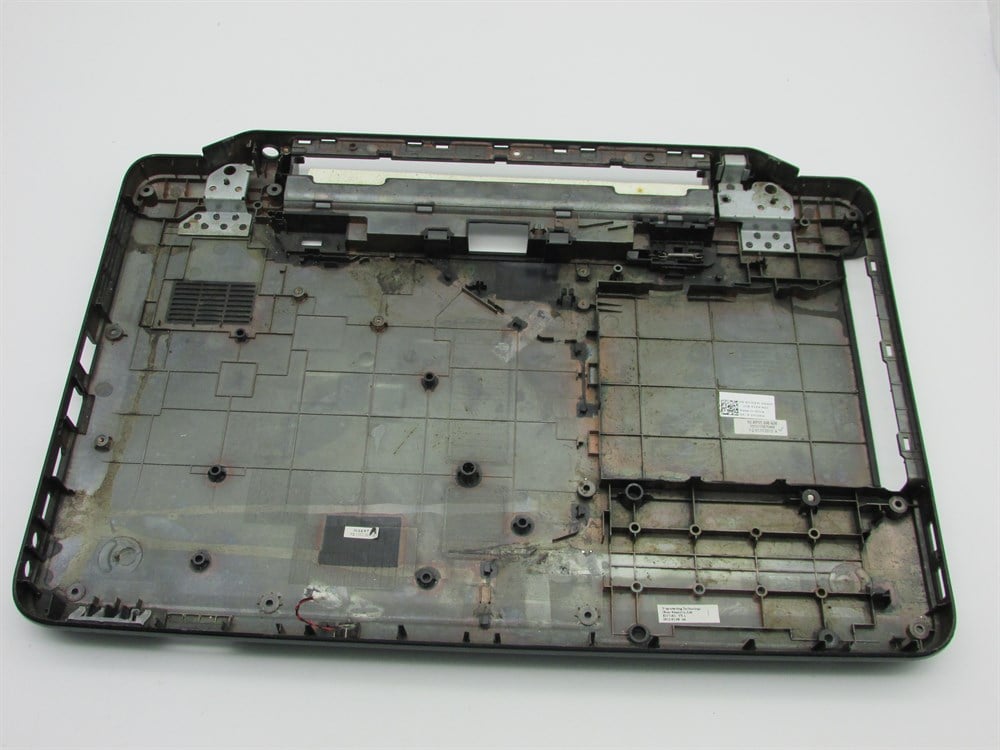 DELL N5050 Notebook Alt Kasa