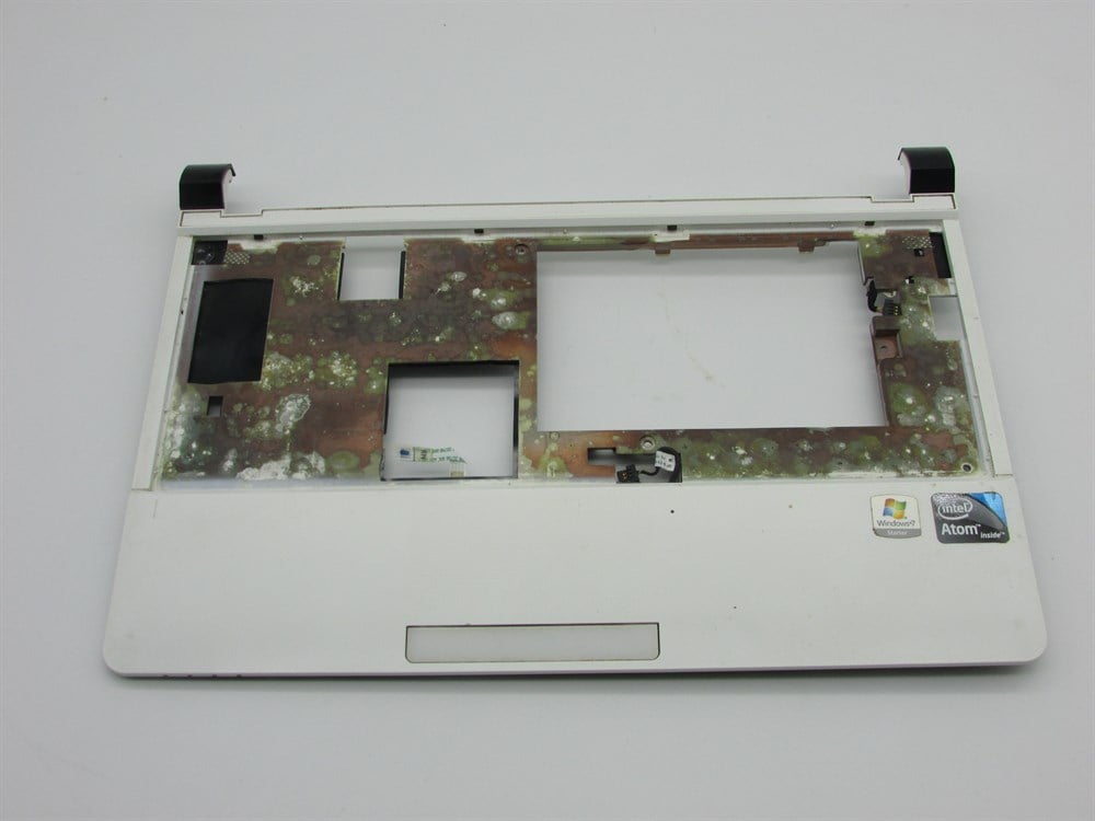 GRUNDİG  1020 1110 MİNİ NOTEBOOK Üst Kasa